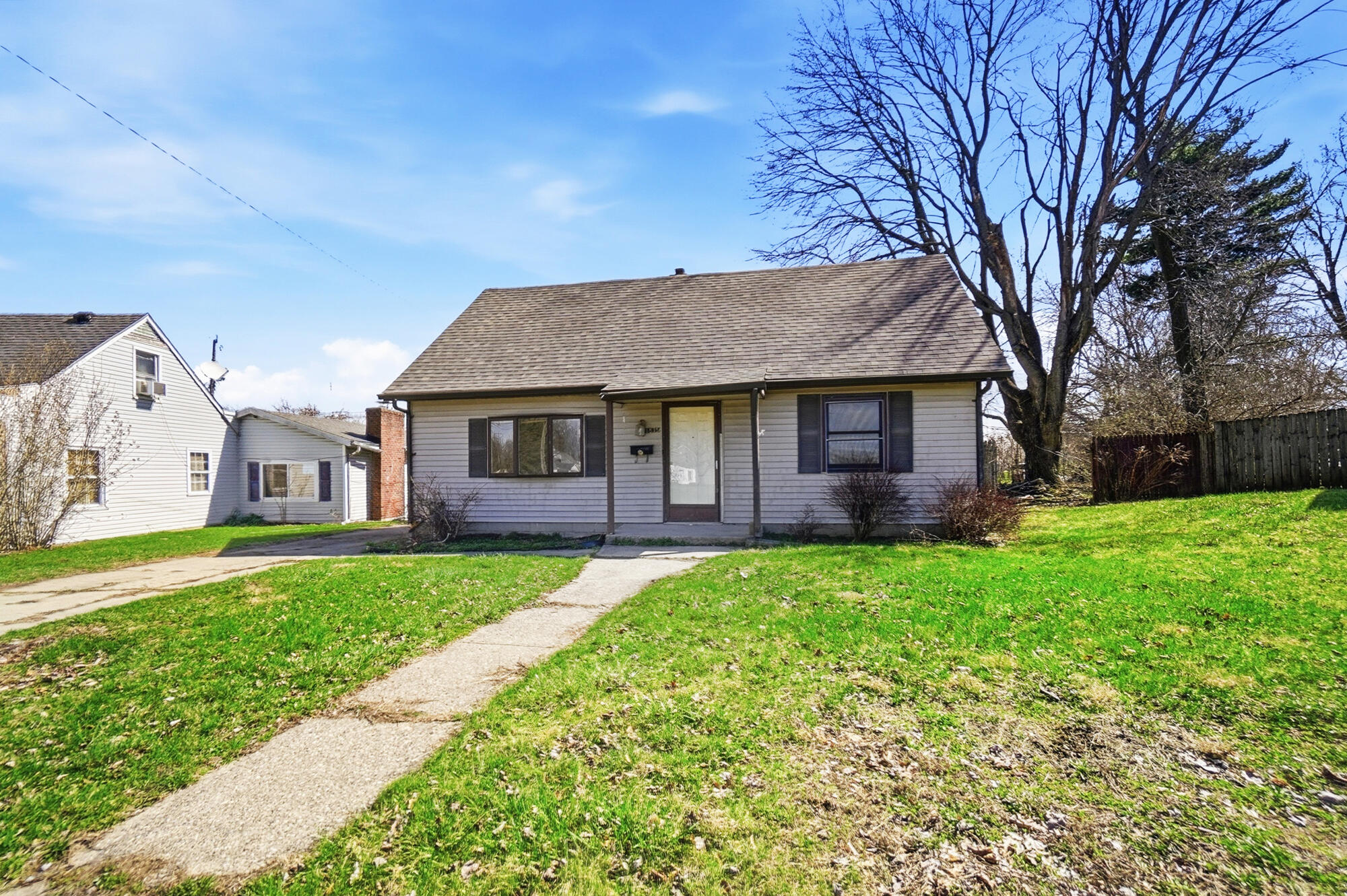 1835 Sweetbriar Lane, Springfield, Ohio 45505