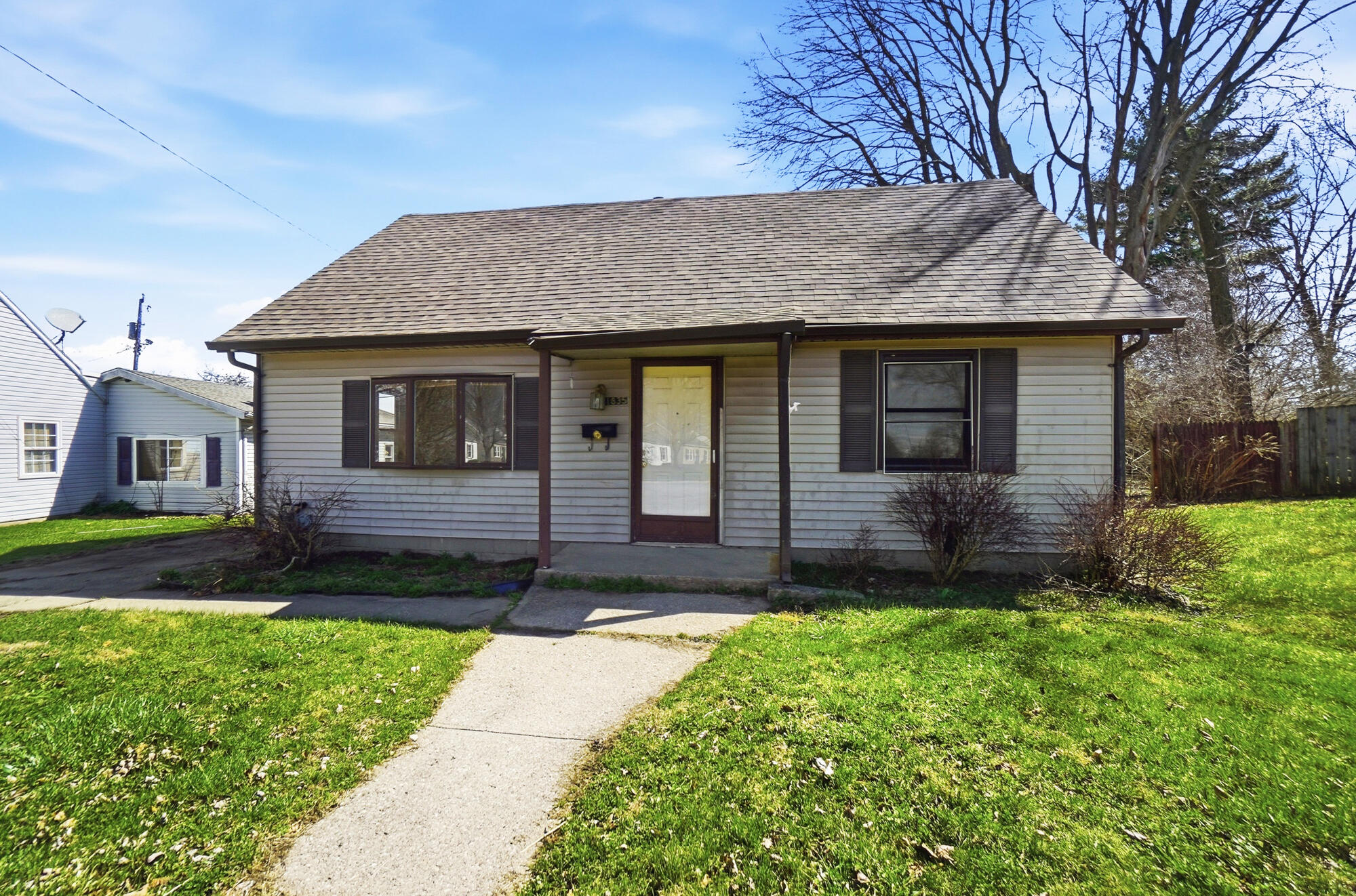 1835 Sweetbriar Lane, Springfield, Ohio 45505