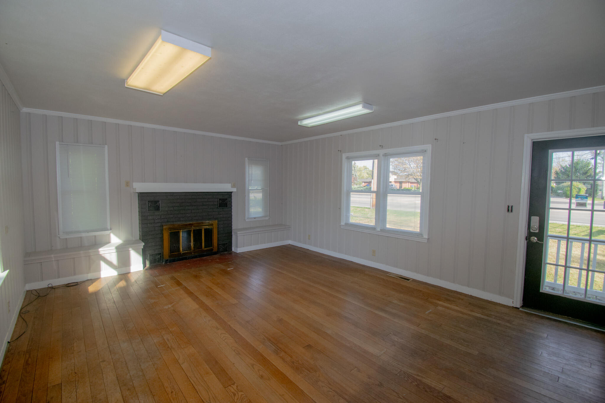 1498 Main Street, Tipp City, Ohio 45371