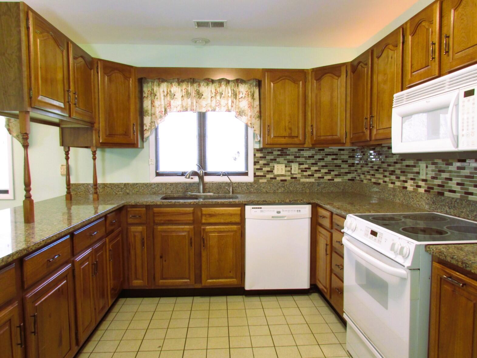 6011 Carlton Road, West Alexandria, Ohio 45381