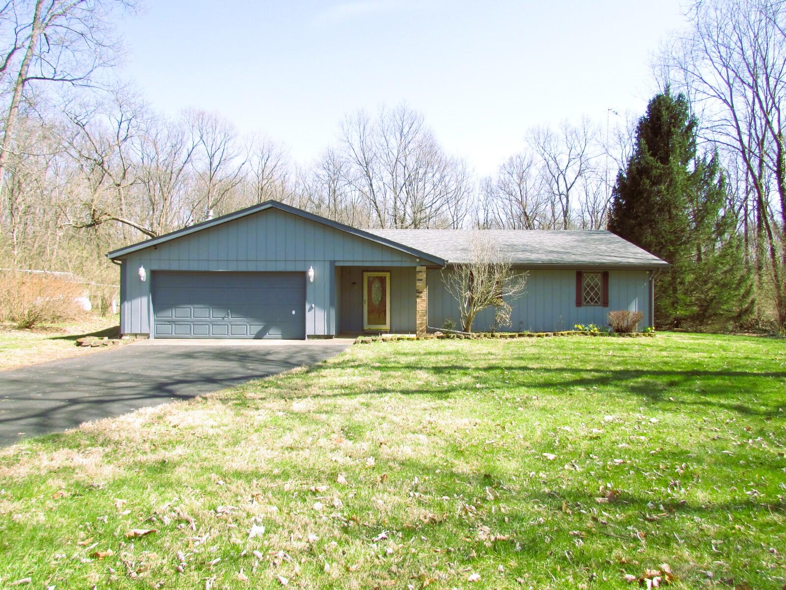 6011 Carlton Road, West Alexandria, Ohio 45381