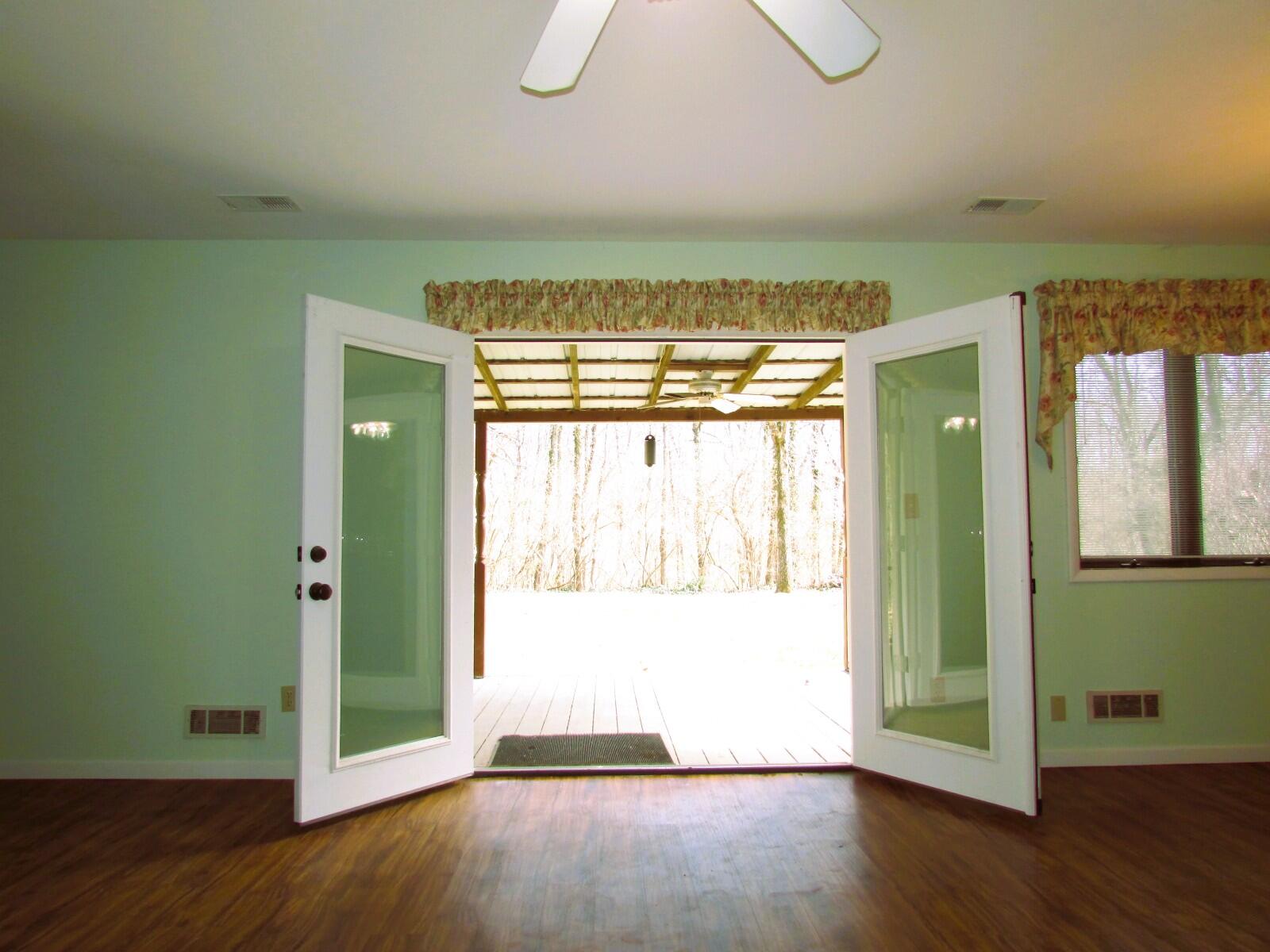 6011 Carlton Road, West Alexandria, Ohio 45381