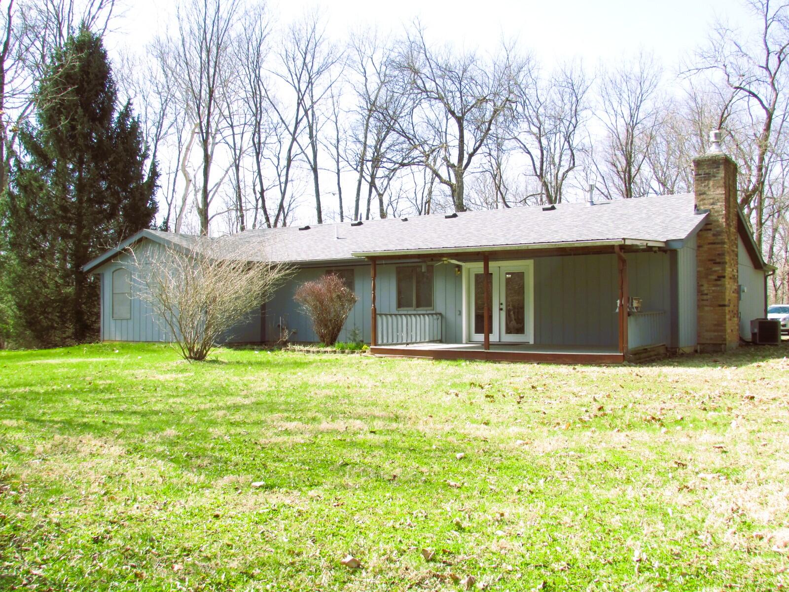 6011 Carlton Road, West Alexandria, Ohio 45381