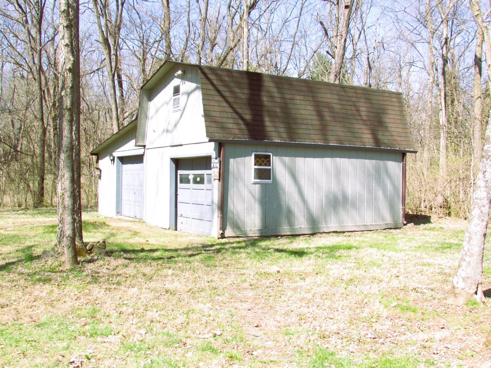 6011 Carlton Road, West Alexandria, Ohio 45381