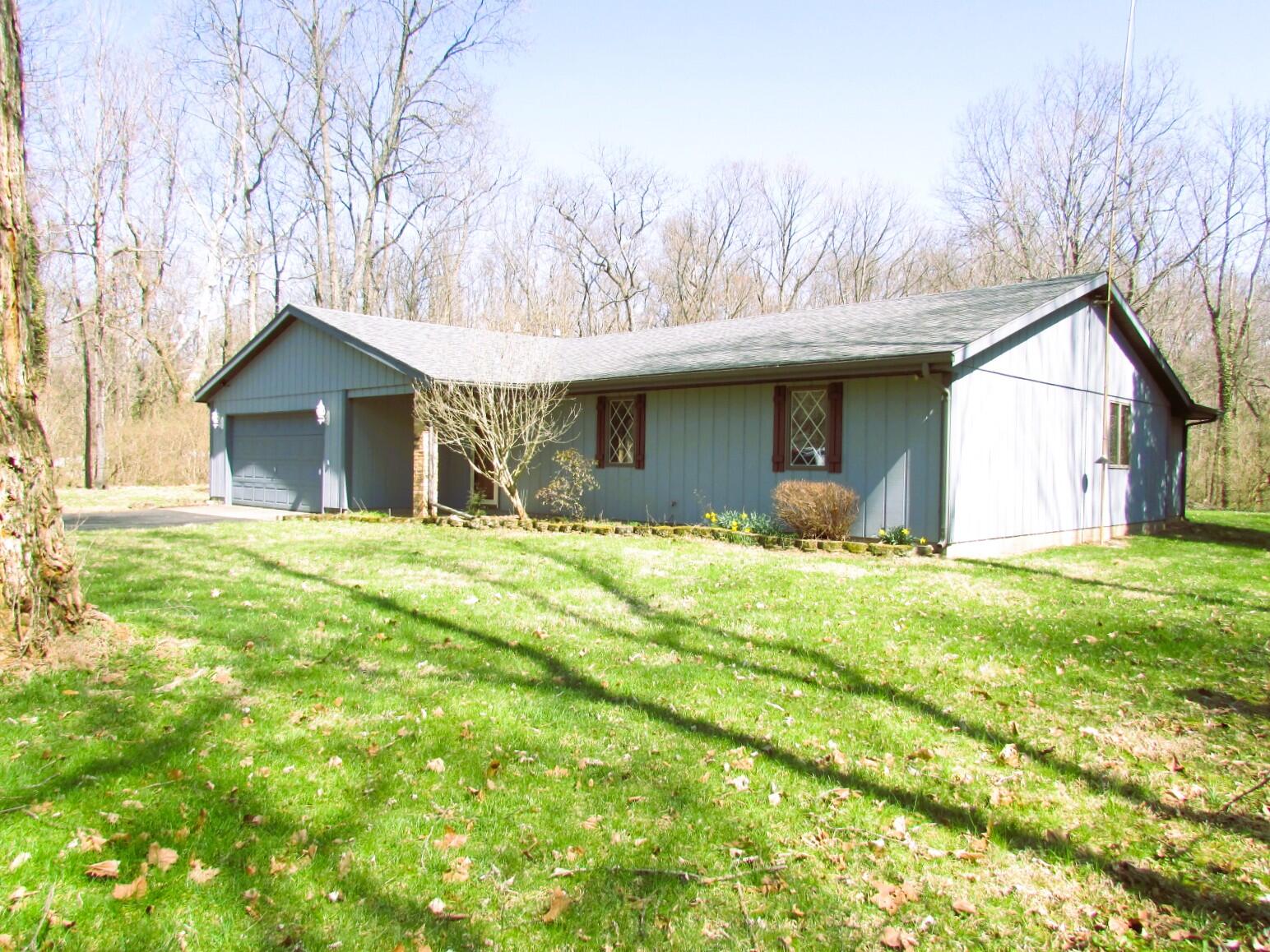 6011 Carlton Road, West Alexandria, Ohio 45381