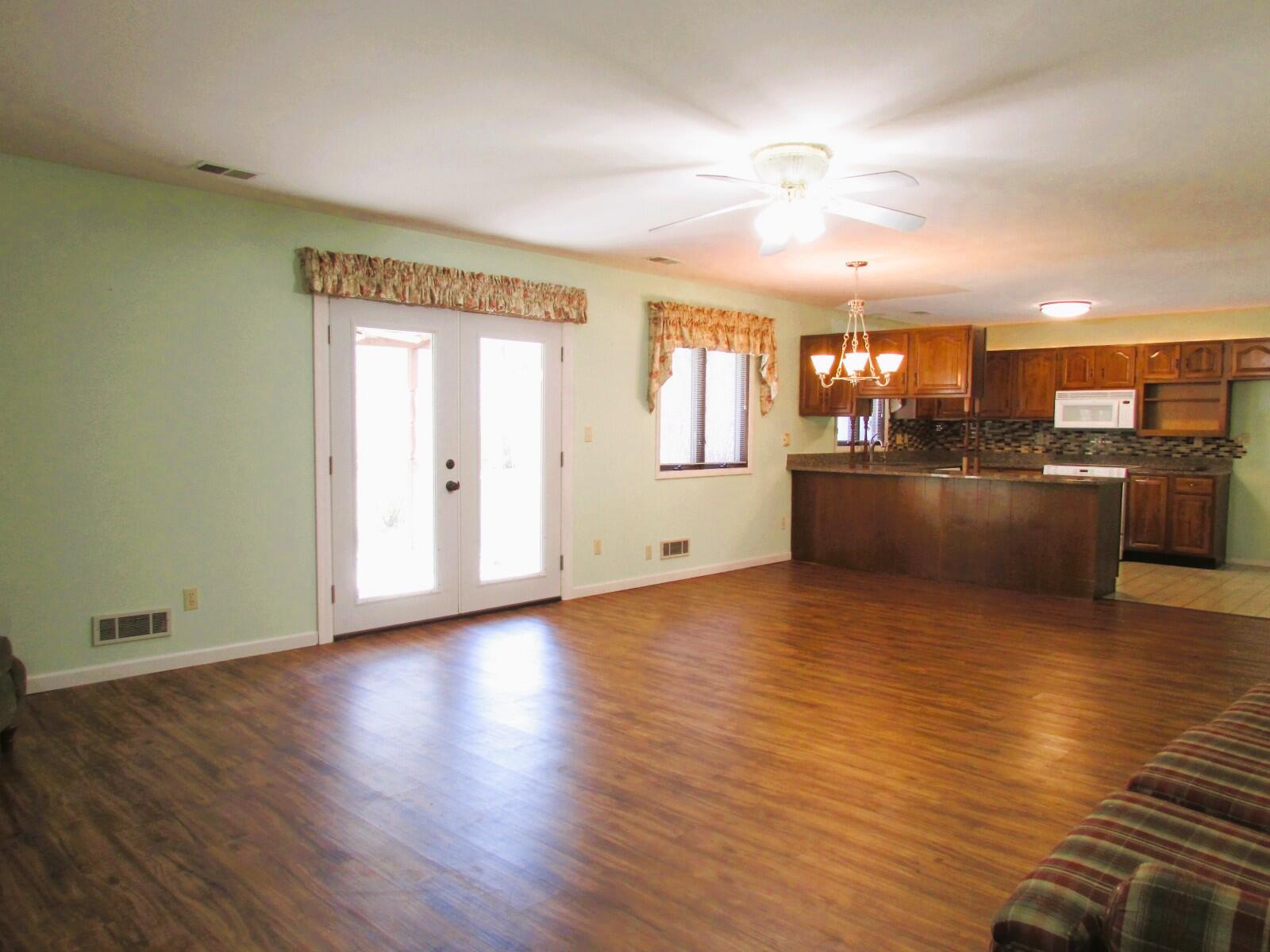 6011 Carlton Road, West Alexandria, Ohio 45381