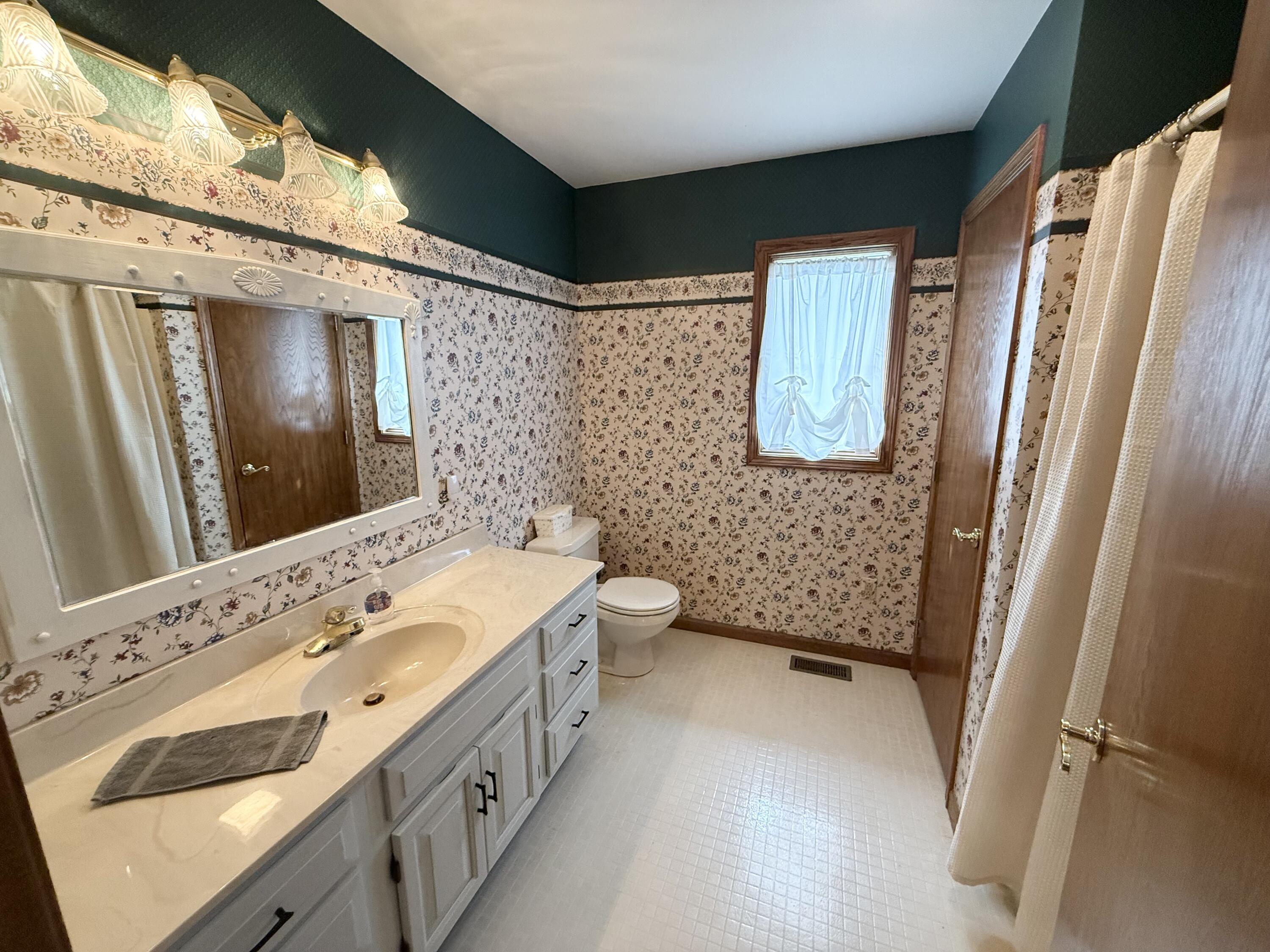 1013 Vine Street, Coldwater, Ohio 45828