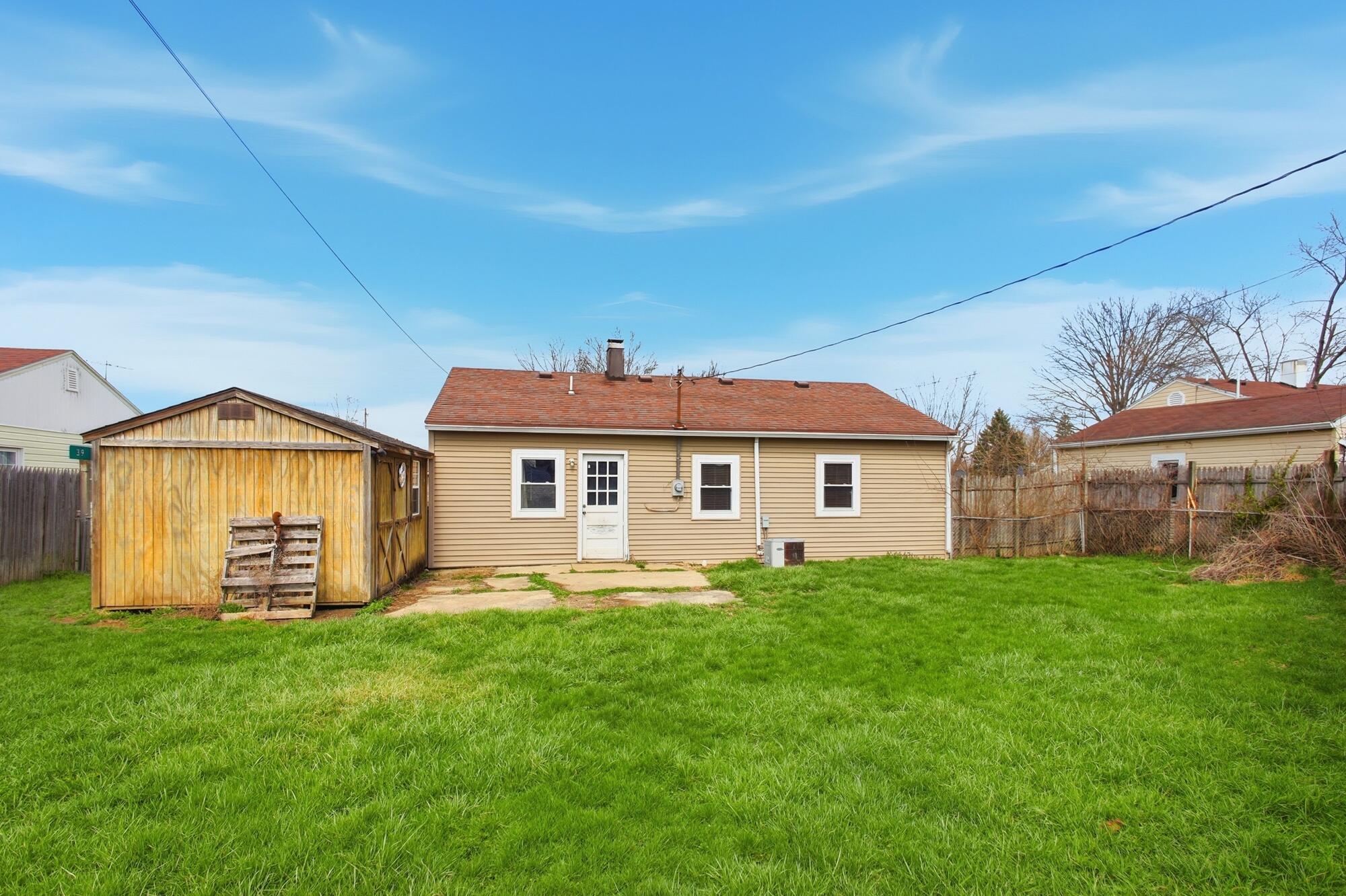 2745 Share Street, Springfield, Ohio 45505