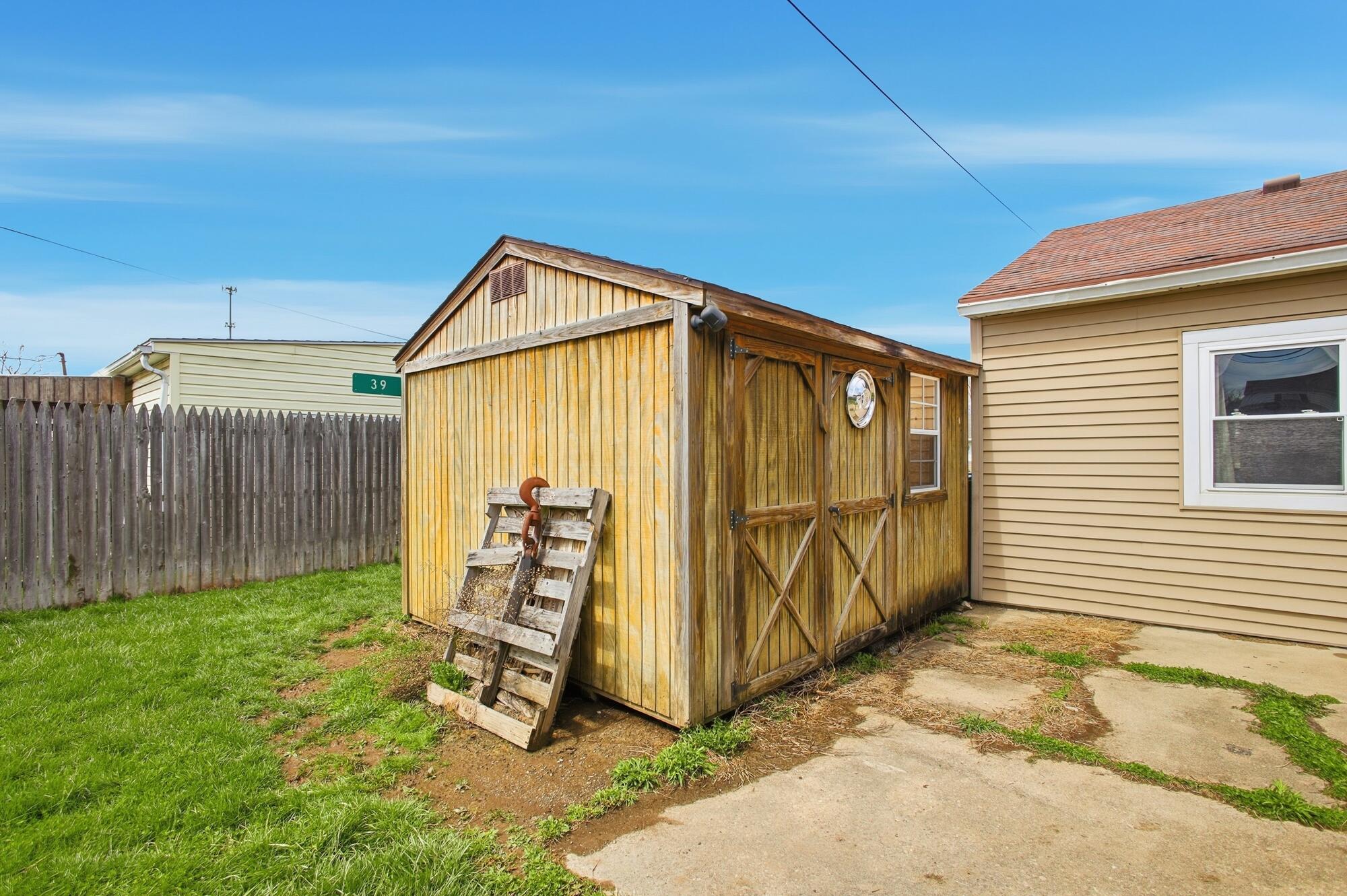 2745 Share Street, Springfield, Ohio 45505