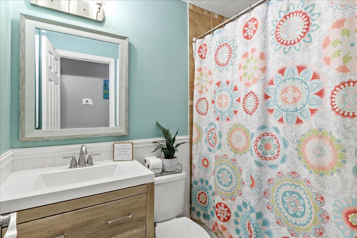 28 Lloyd Drive, North Lewisburg, Ohio 43060