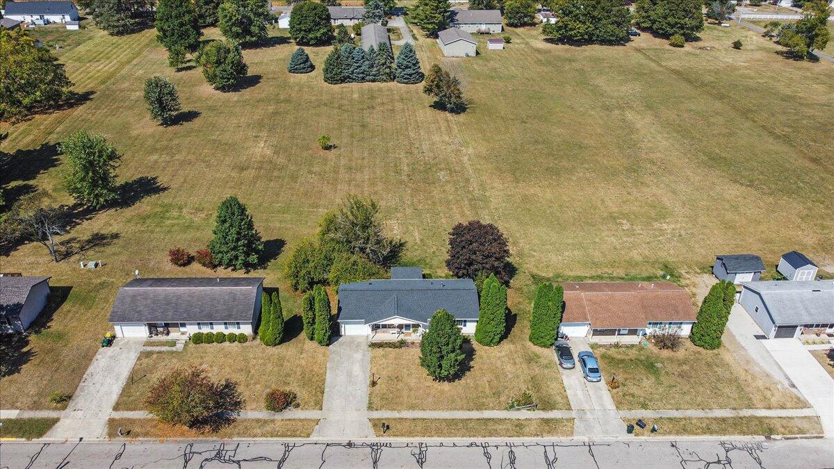 28 Lloyd Drive, North Lewisburg, Ohio 43060