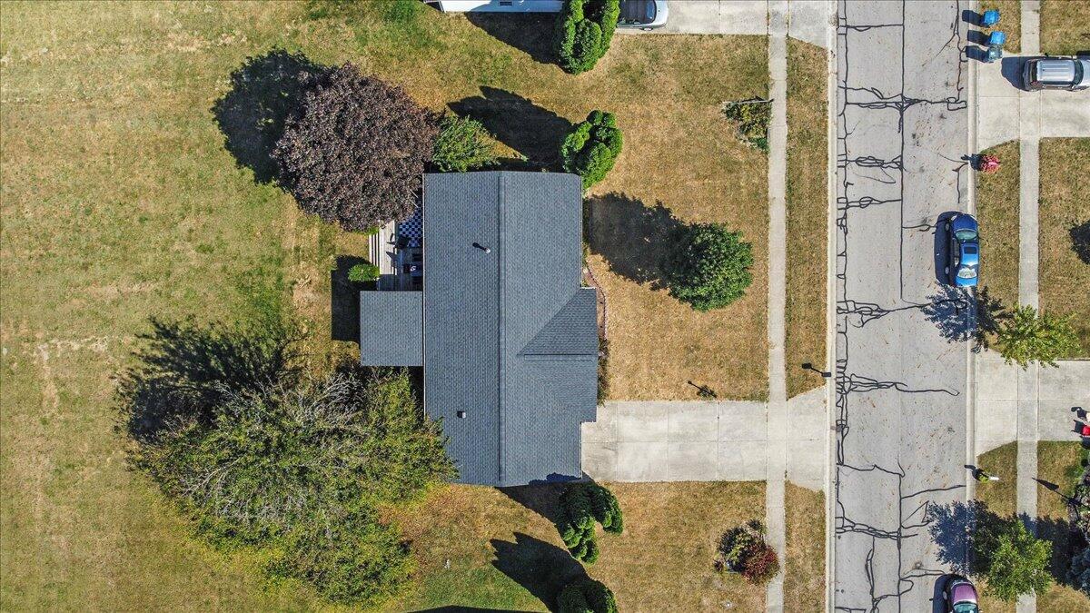 28 Lloyd Drive, North Lewisburg, Ohio 43060