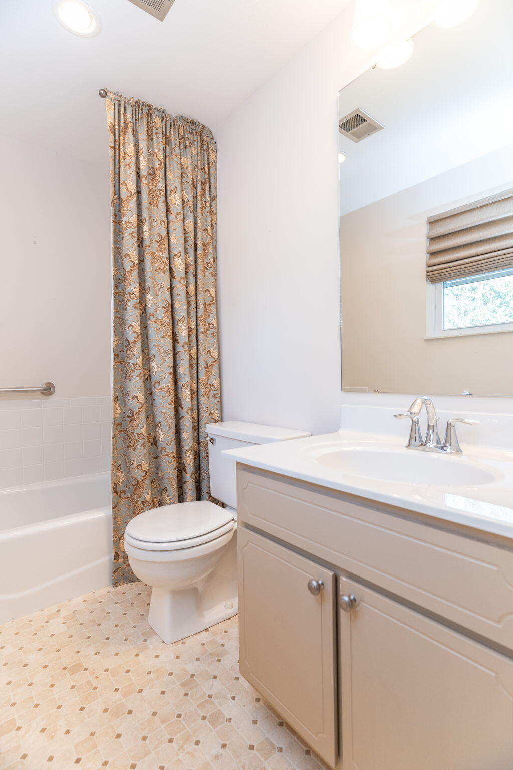 2403 Armstrong Drive, Sidney, Ohio 45365