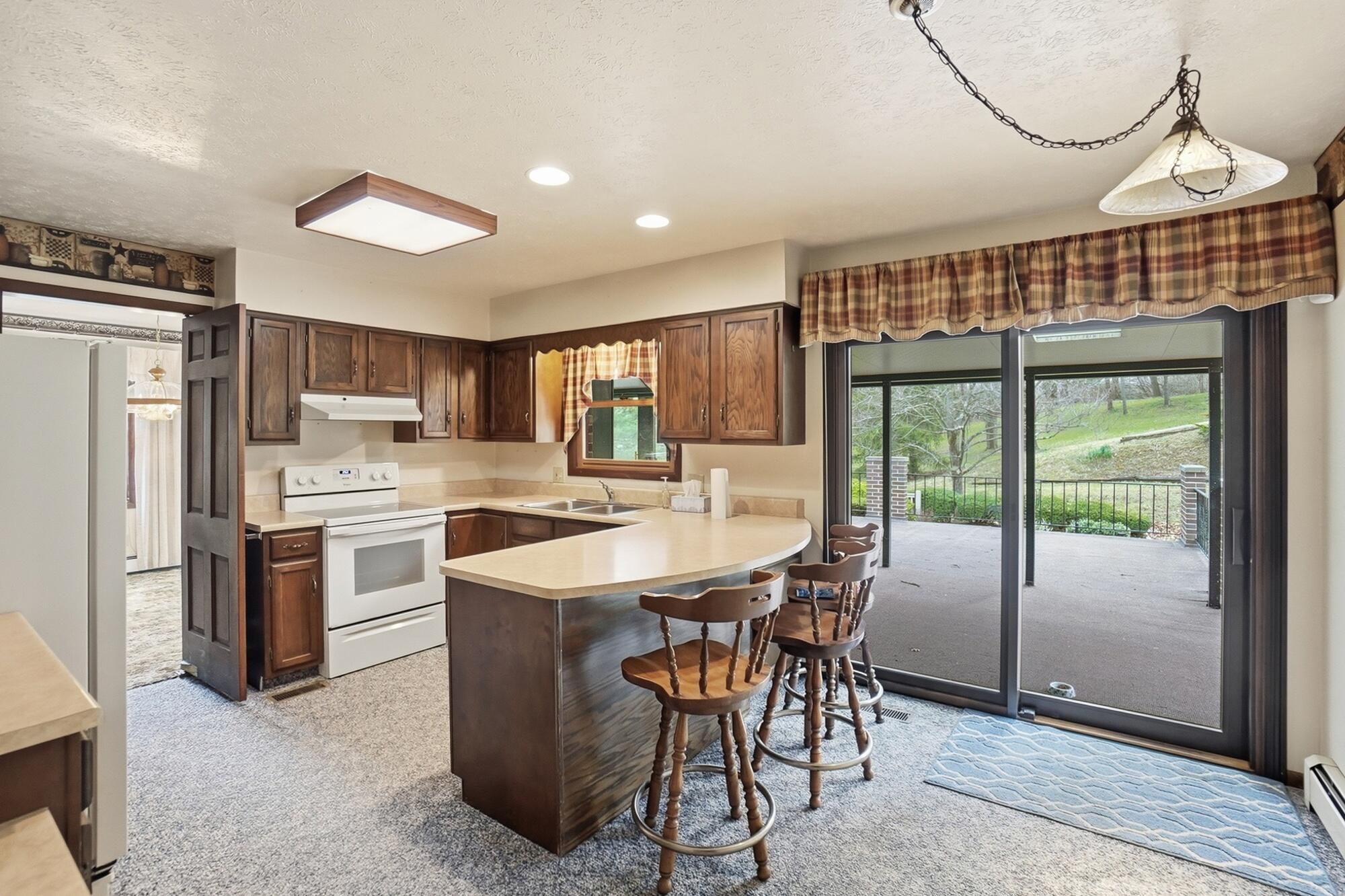 3831 Crescent Hill Road, Springfield, Ohio 45502