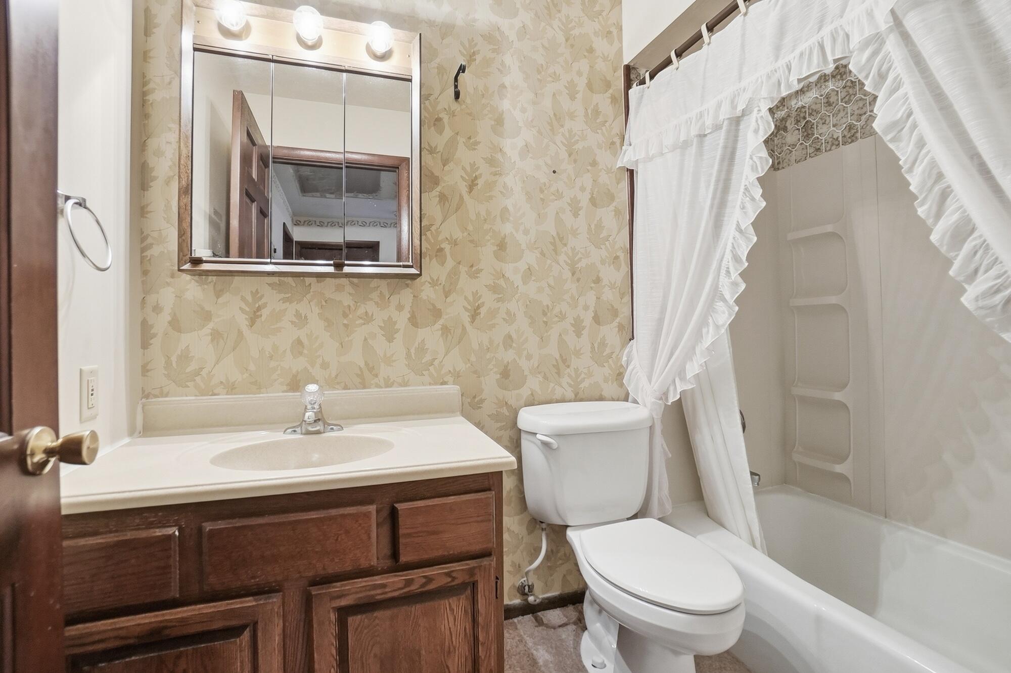 3831 Crescent Hill Road, Springfield, Ohio 45502