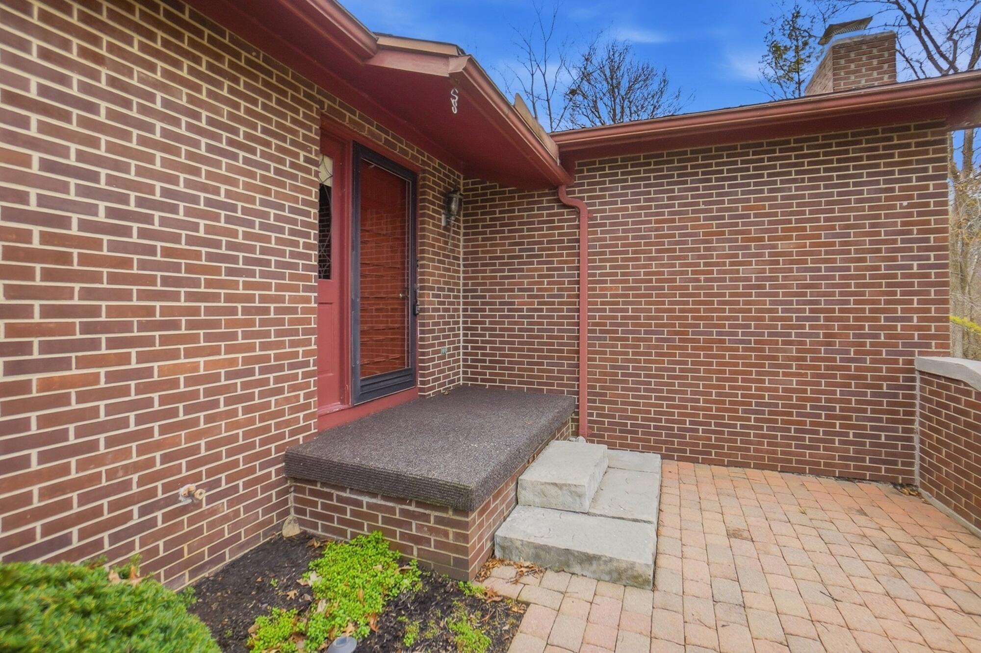 3831 Crescent Hill Road, Springfield, Ohio 45502