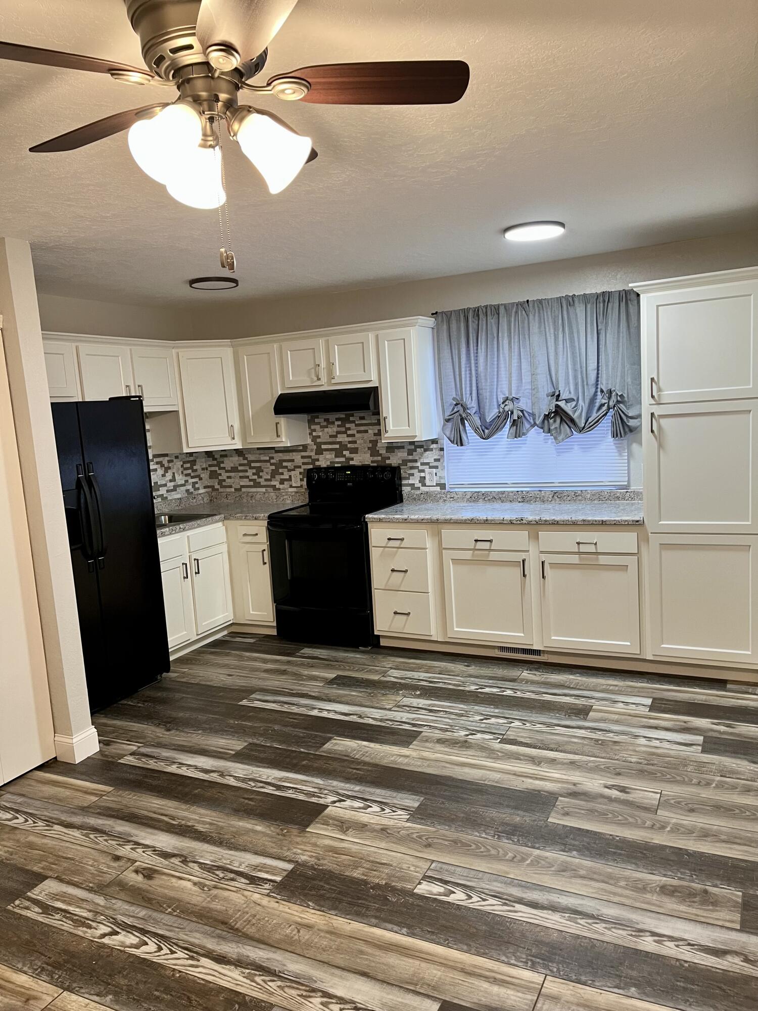 2275 Cable Road, Lima, Ohio 45807