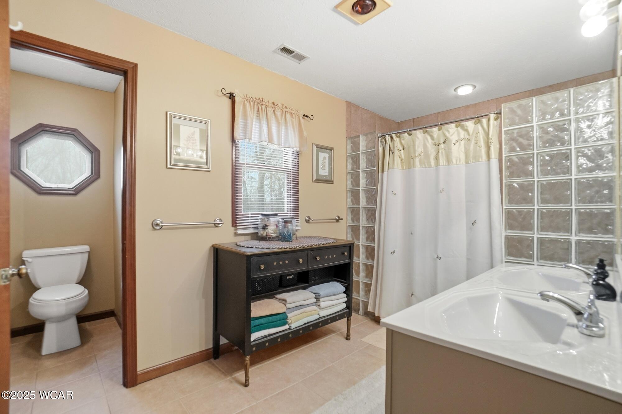 307 Ridge Crest Circle, Lima, Ohio