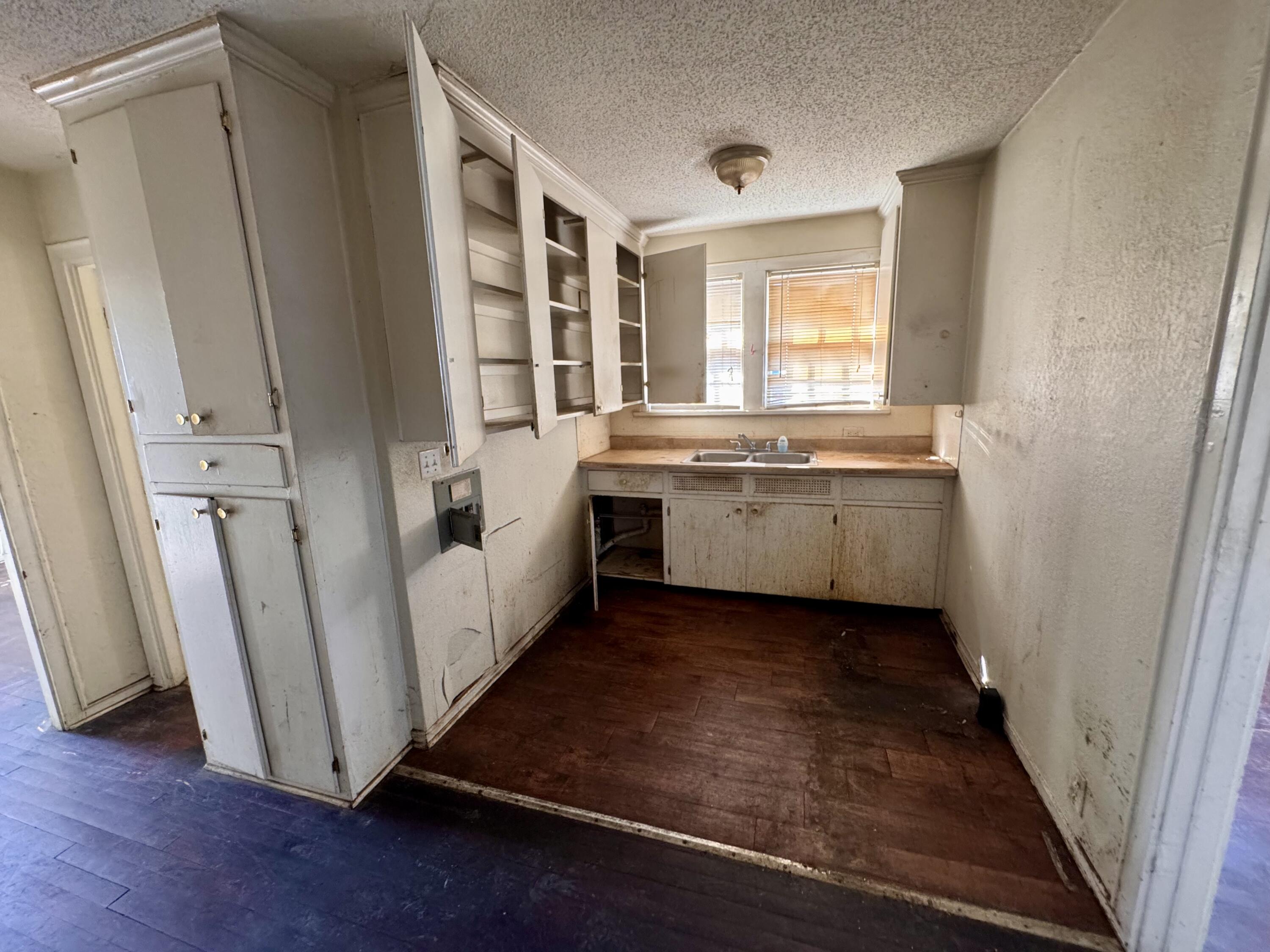 2118 Catalpa Drive, Dayton, Ohio 45406