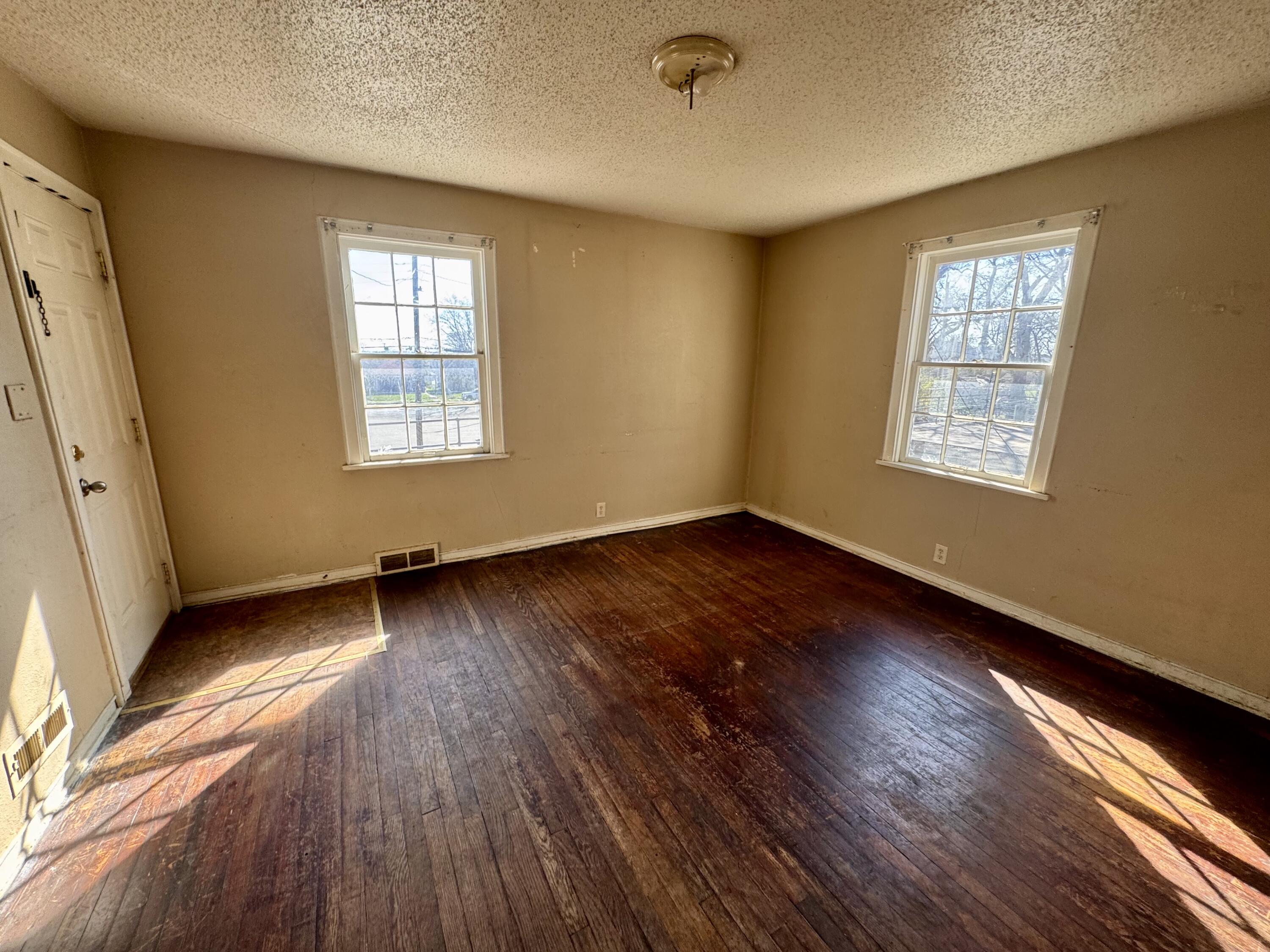 2118 Catalpa Drive, Dayton, Ohio 45406