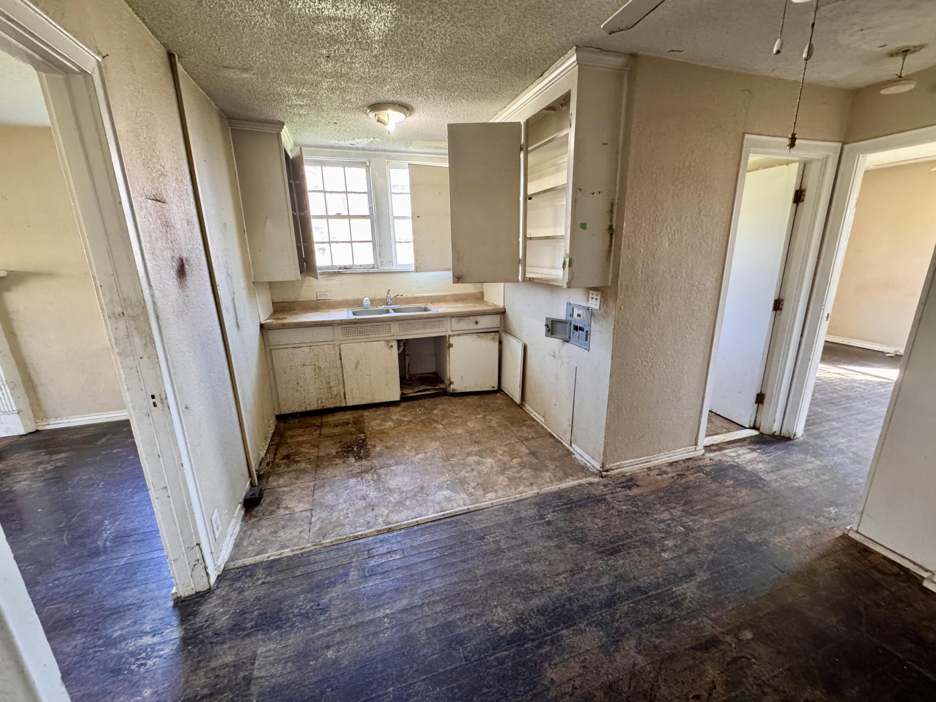 2118 Catalpa Drive, Dayton, Ohio 45406