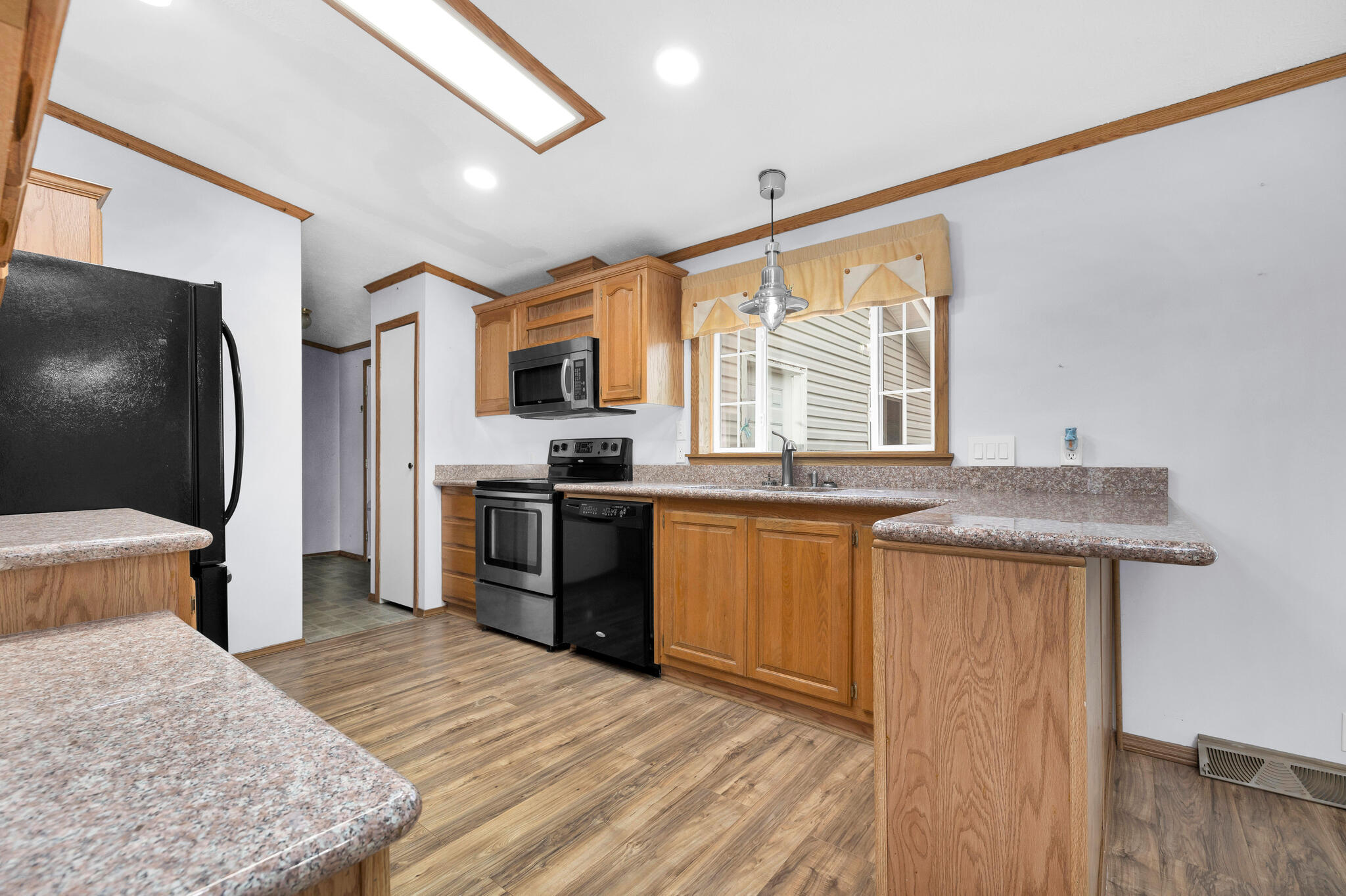 7655 Kooteney Street, Huntsville, Ohio 43324