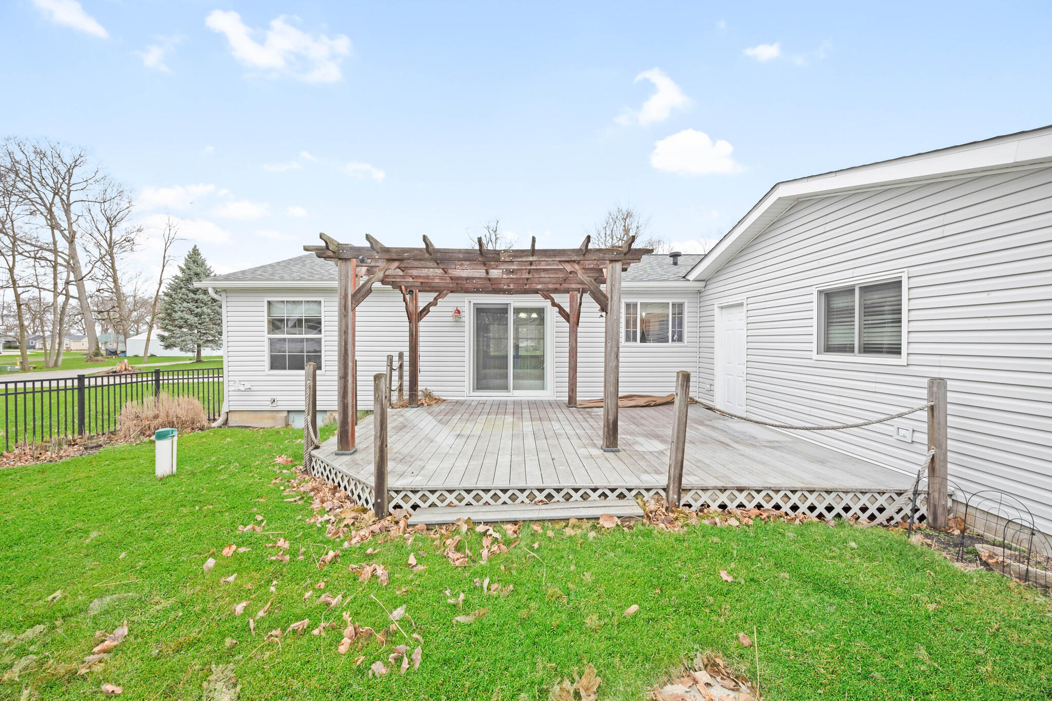 7655 Kooteney Street, Huntsville, Ohio 43324