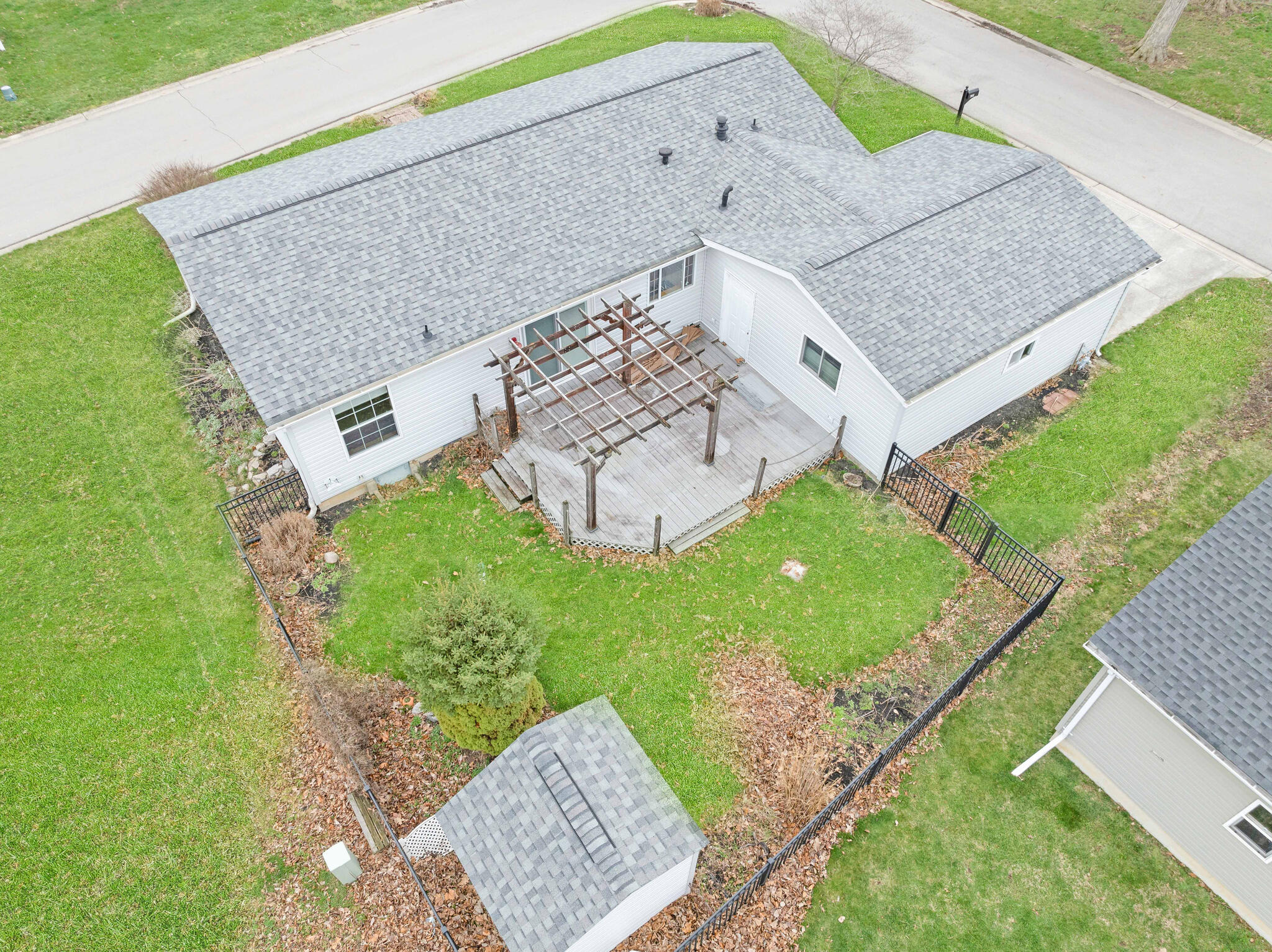 7655 Kooteney Street, Huntsville, Ohio 43324