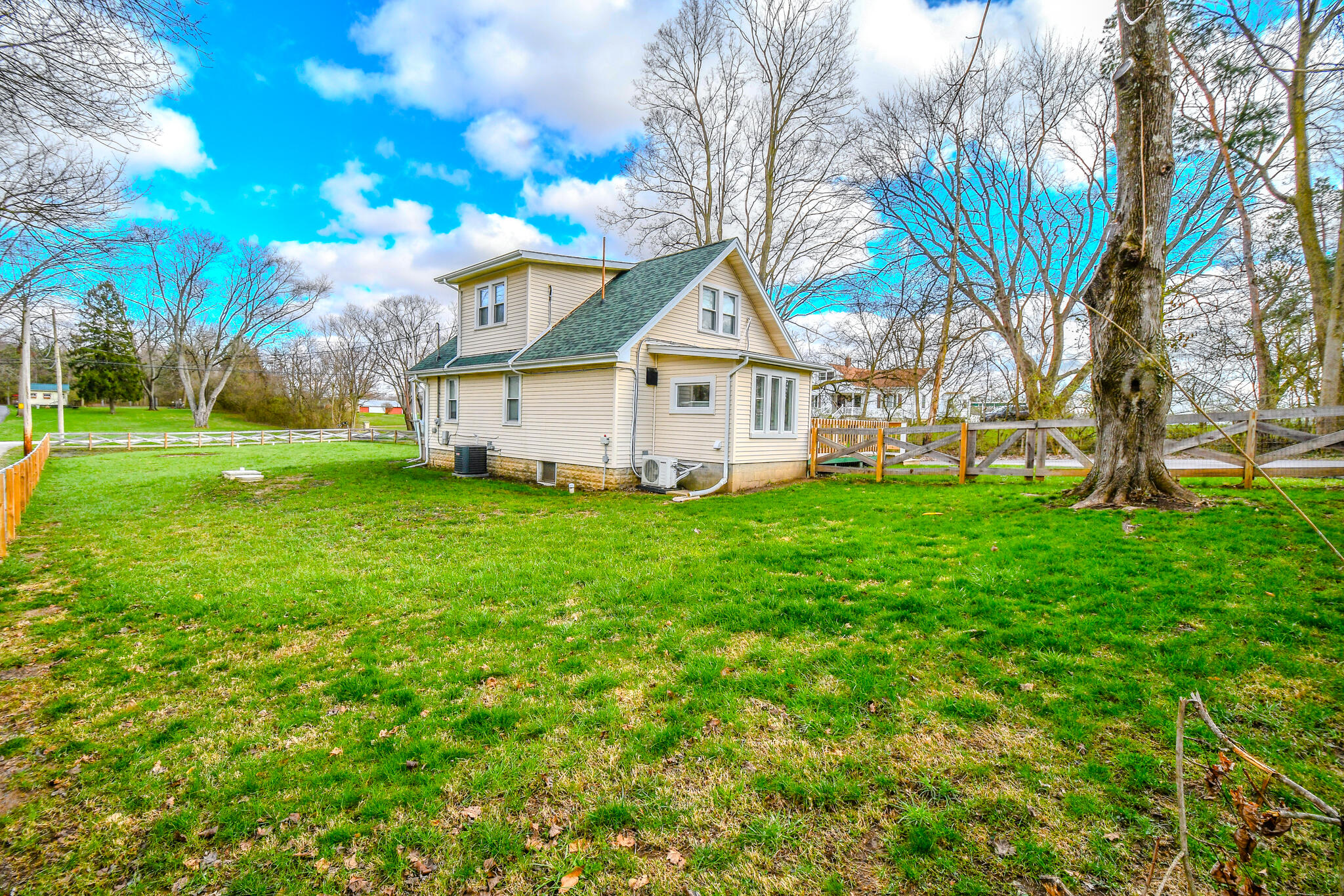 631 Kramer Road, Springfield, Ohio 45505