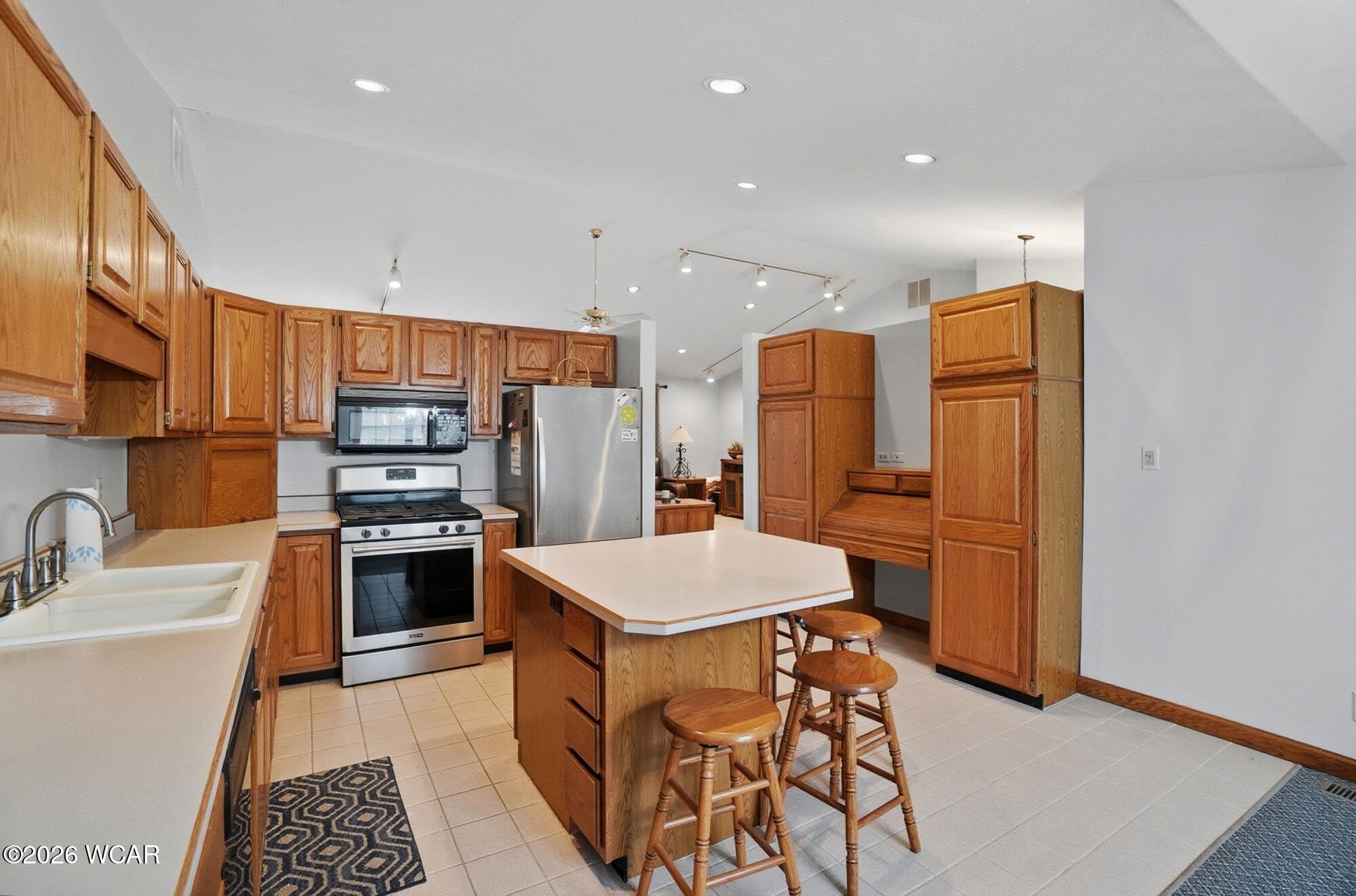 5643 Clover Ridge Drive, Elida, Ohio