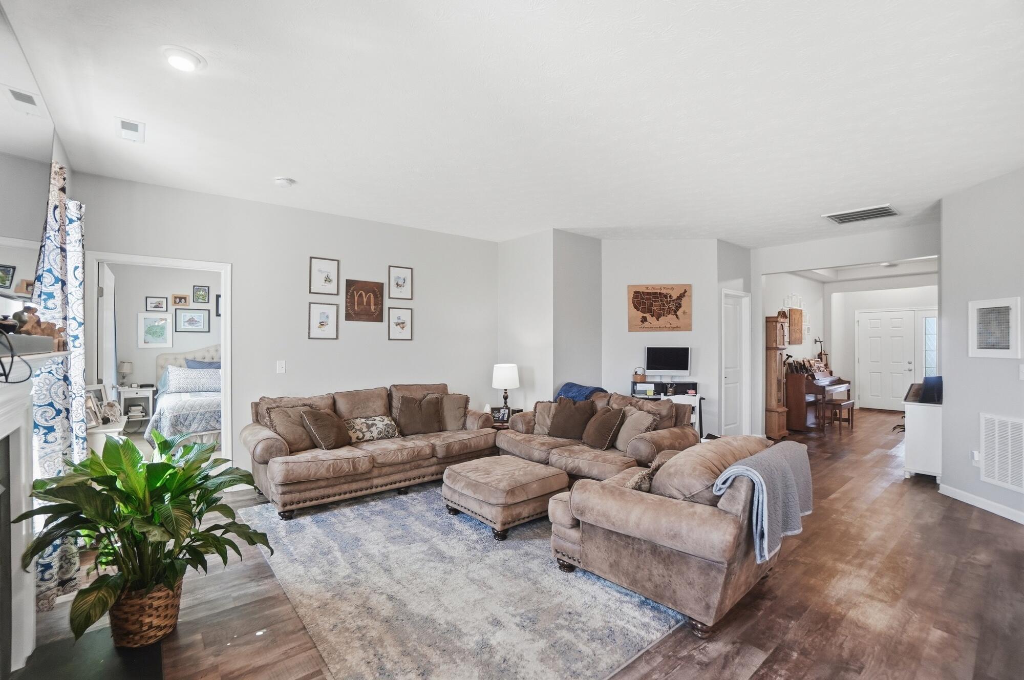 1215 Driftwood Drive, Fairborn, Ohio 45324