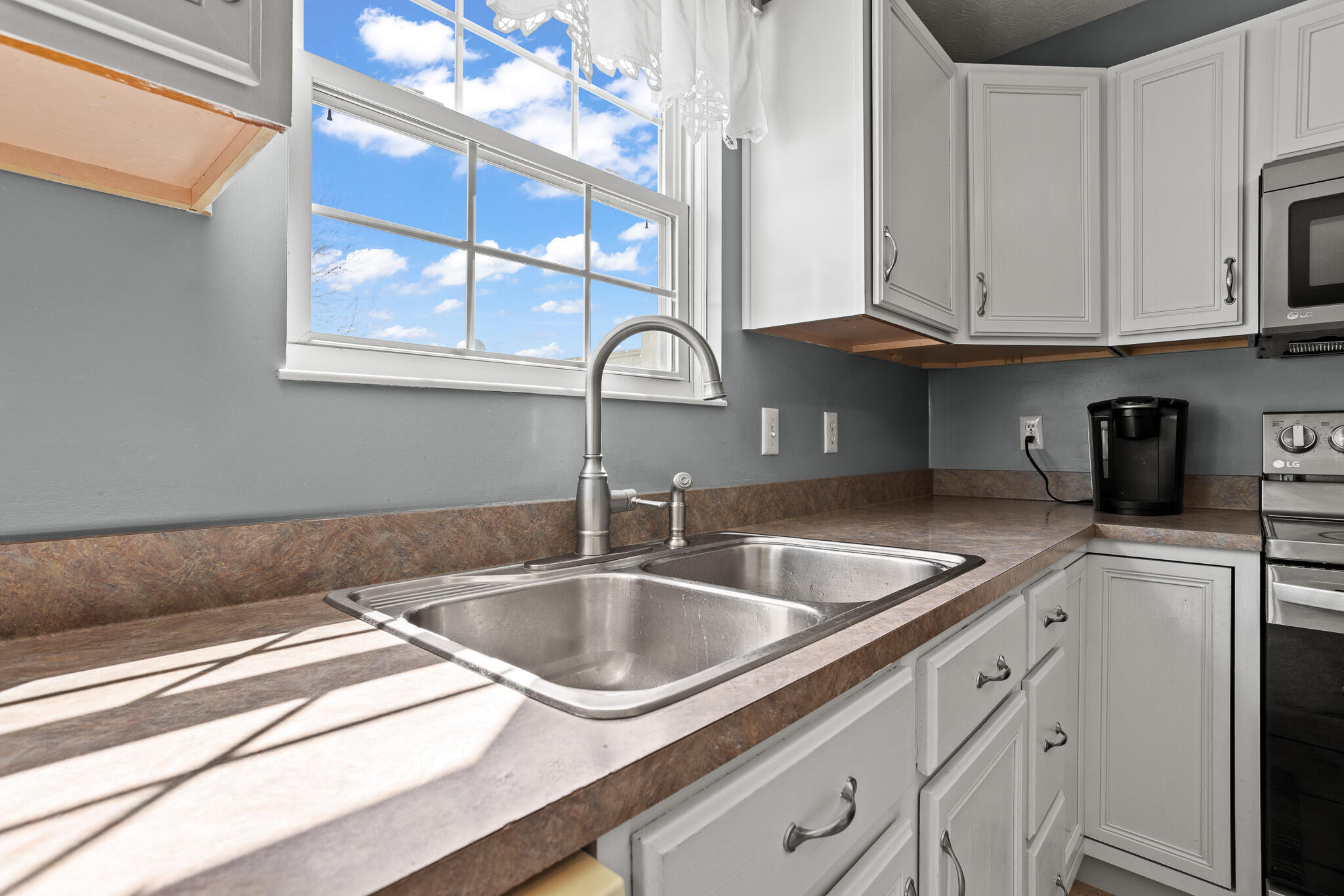 413 Deerwood Drive, Piqua, Ohio 45356