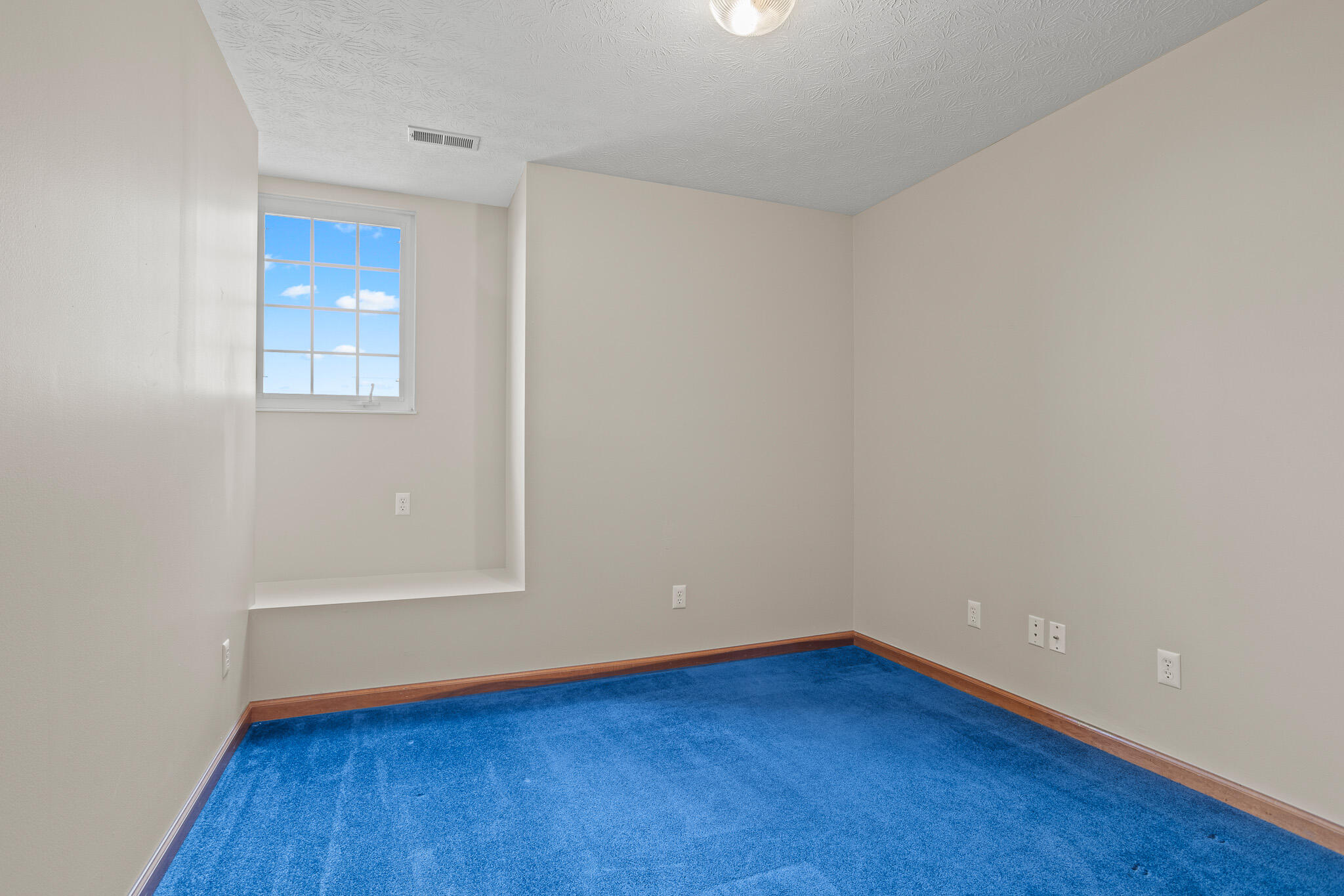 413 Deerwood Drive, Piqua, Ohio 45356