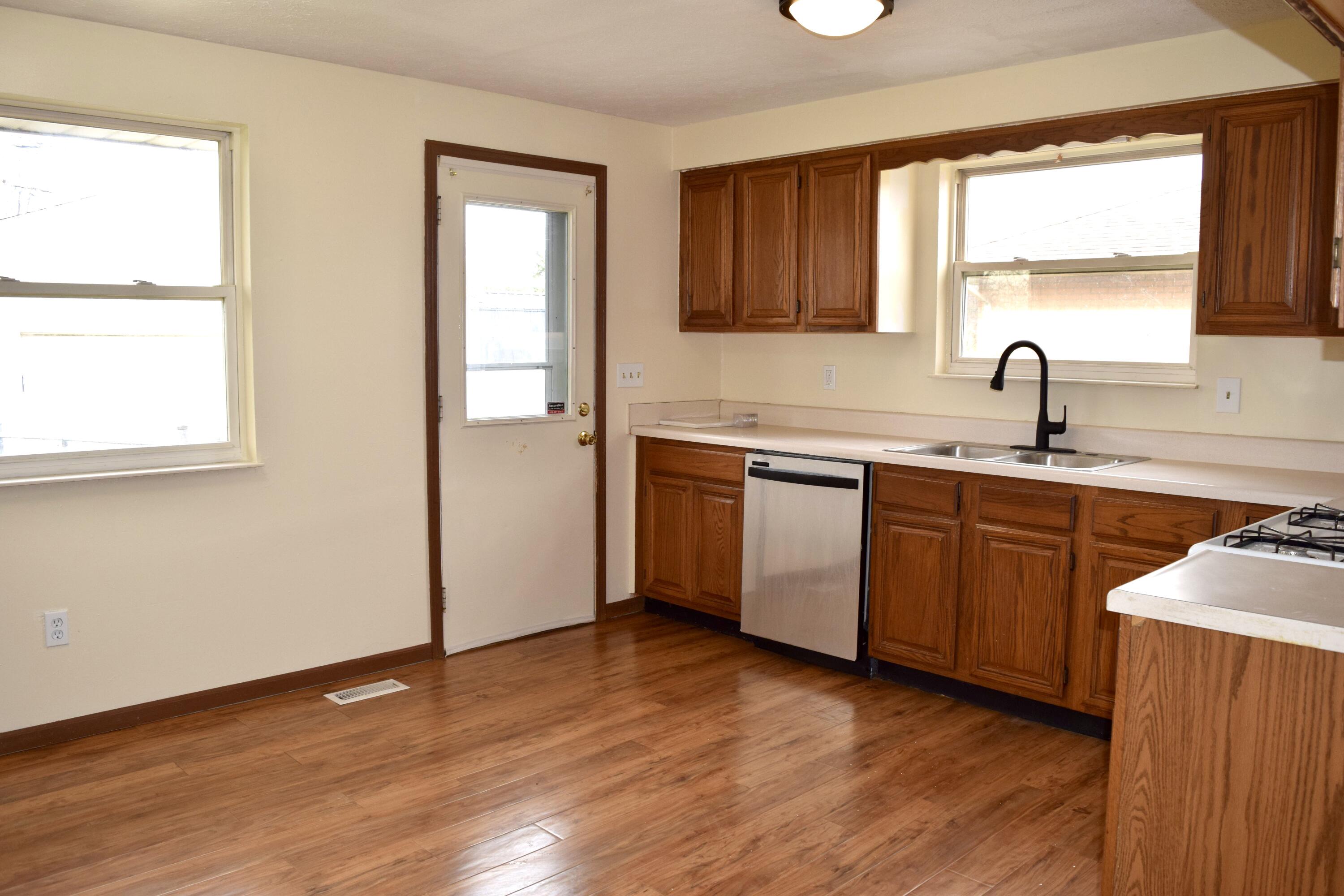 1644 Delmar Drive, Springfield, Ohio 45503