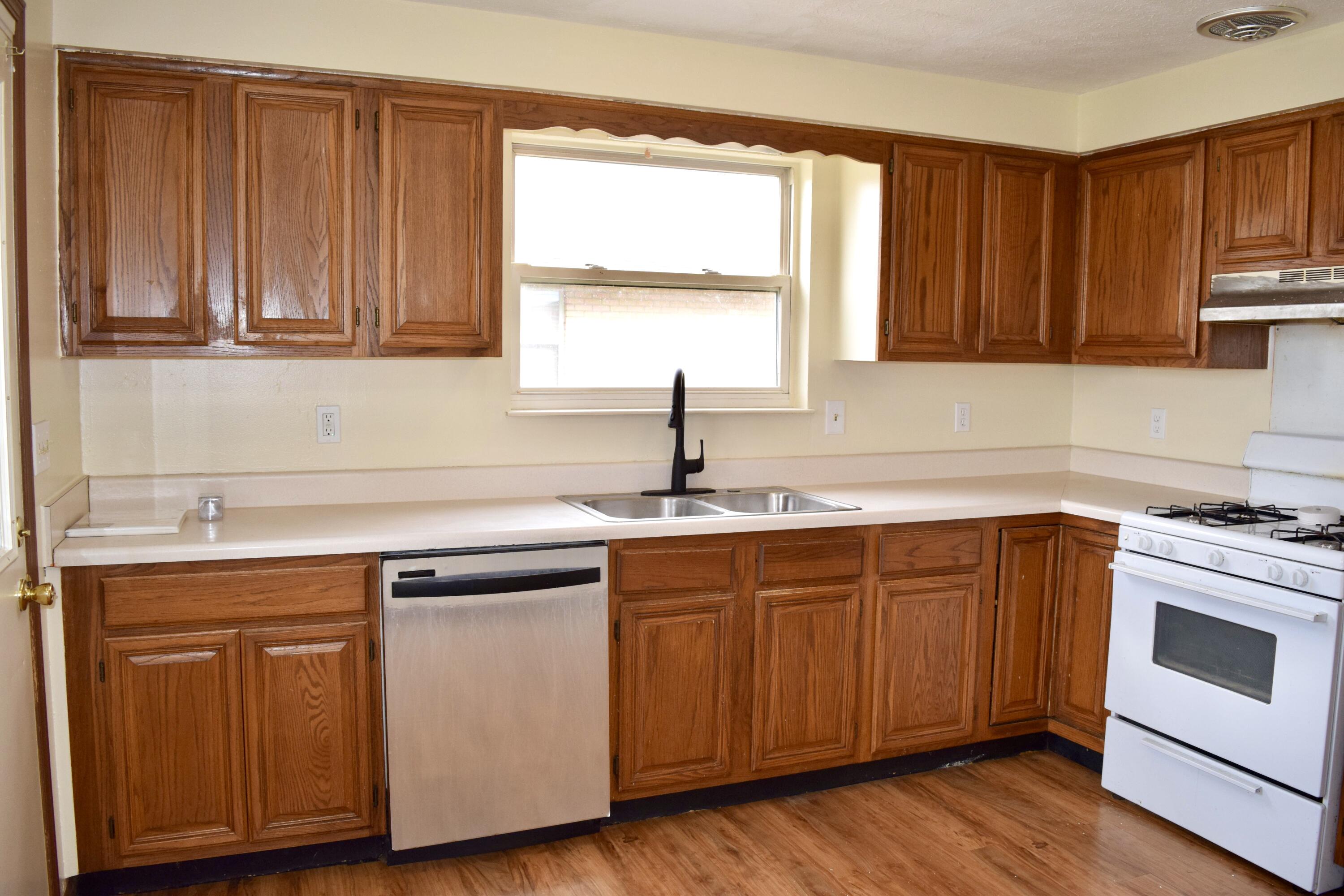 1644 Delmar Drive, Springfield, Ohio 45503