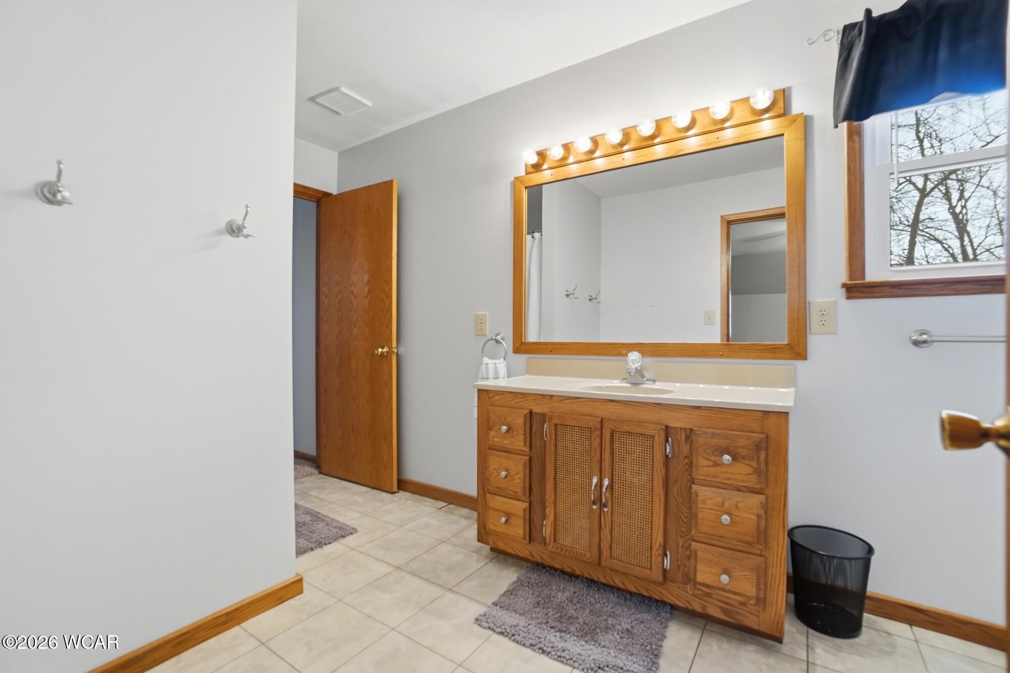 24702 Buckland Holden Road, Waynesfield, Ohio