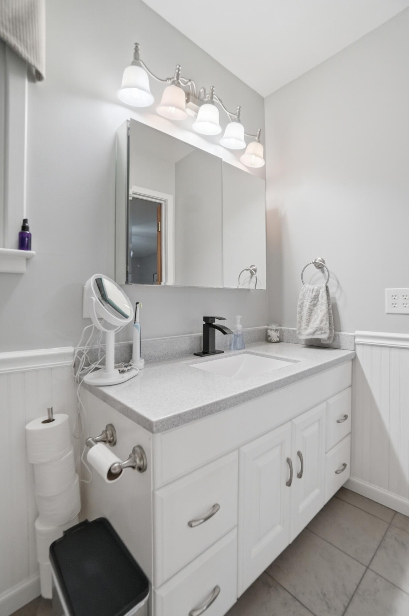 24702 Buckland Holden Road, Waynesfield, Ohio 45896