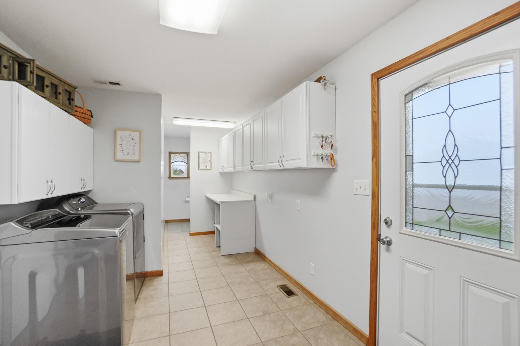 24702 Buckland Holden Road, Waynesfield, Ohio 45896