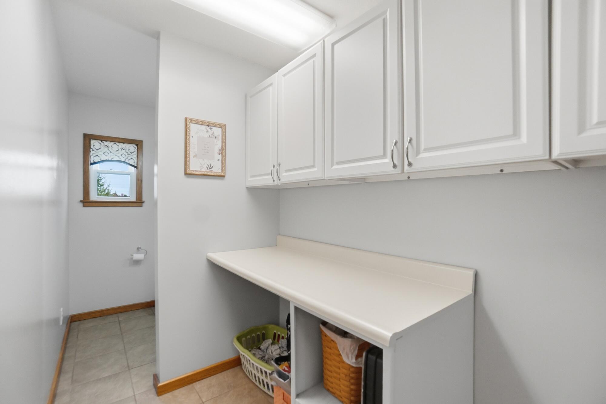 24702 Buckland Holden Road, Waynesfield, Ohio 45896