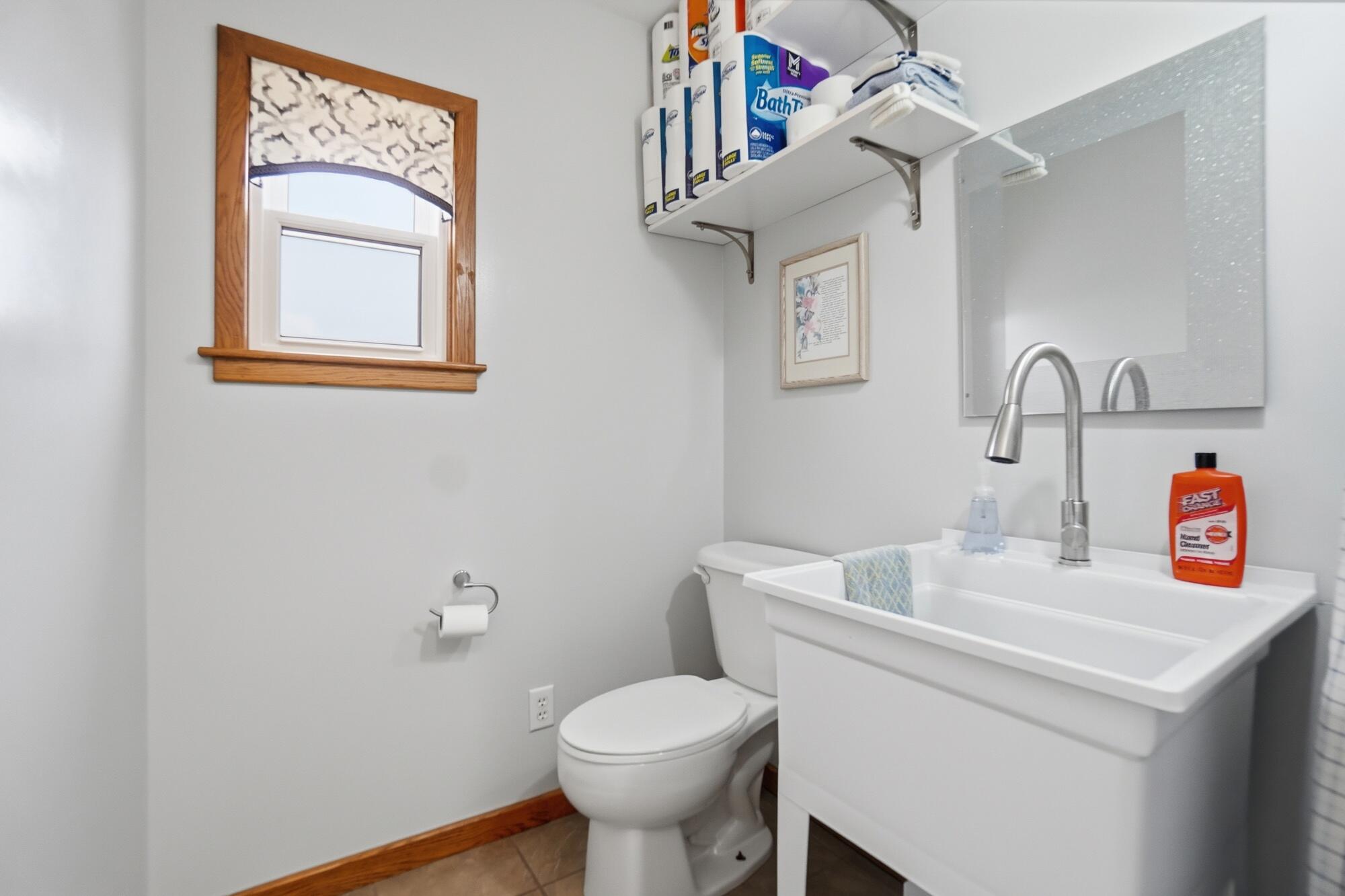 24702 Buckland Holden Road, Waynesfield, Ohio 45896