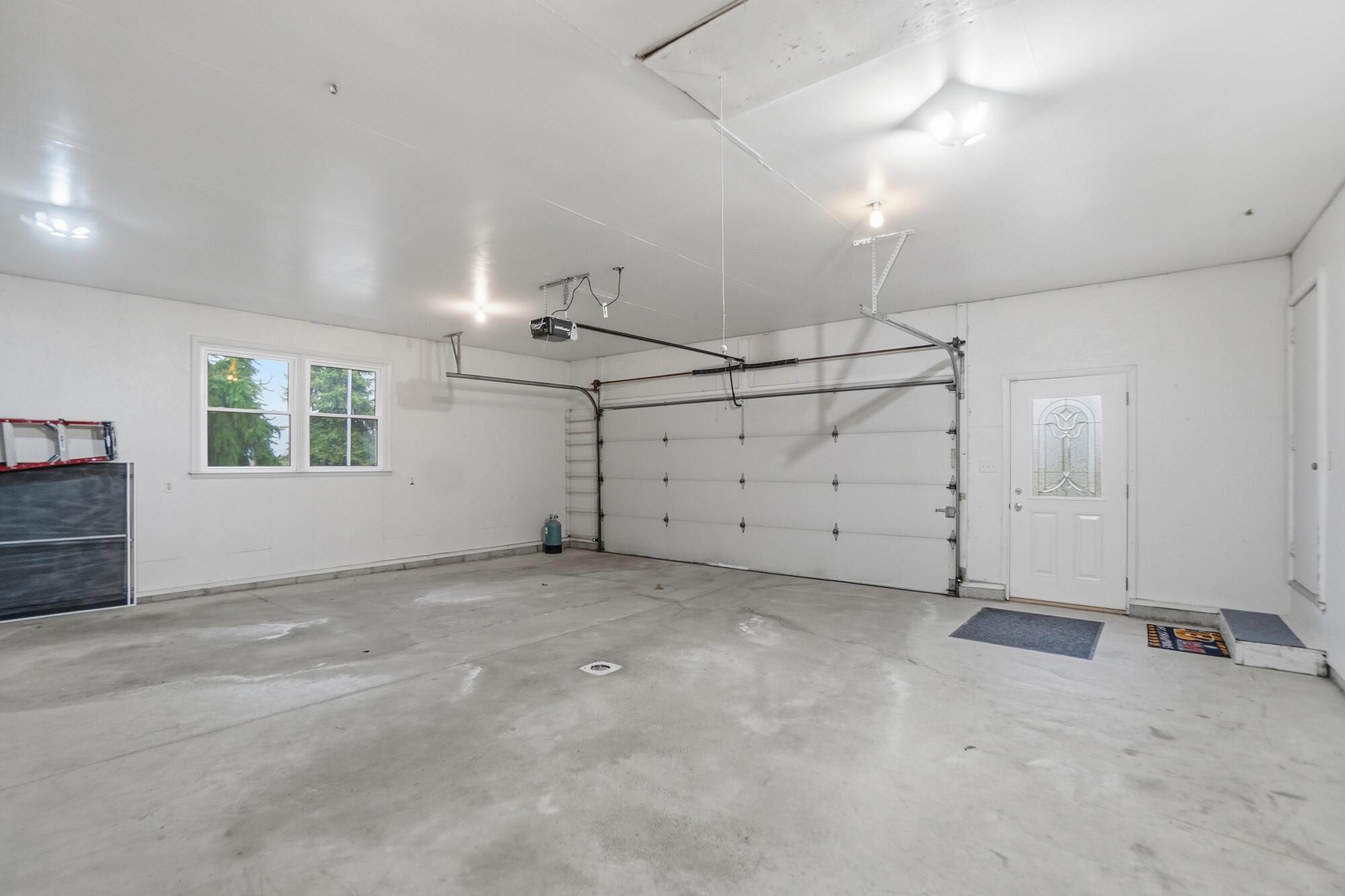 24702 Buckland Holden Road, Waynesfield, Ohio 45896