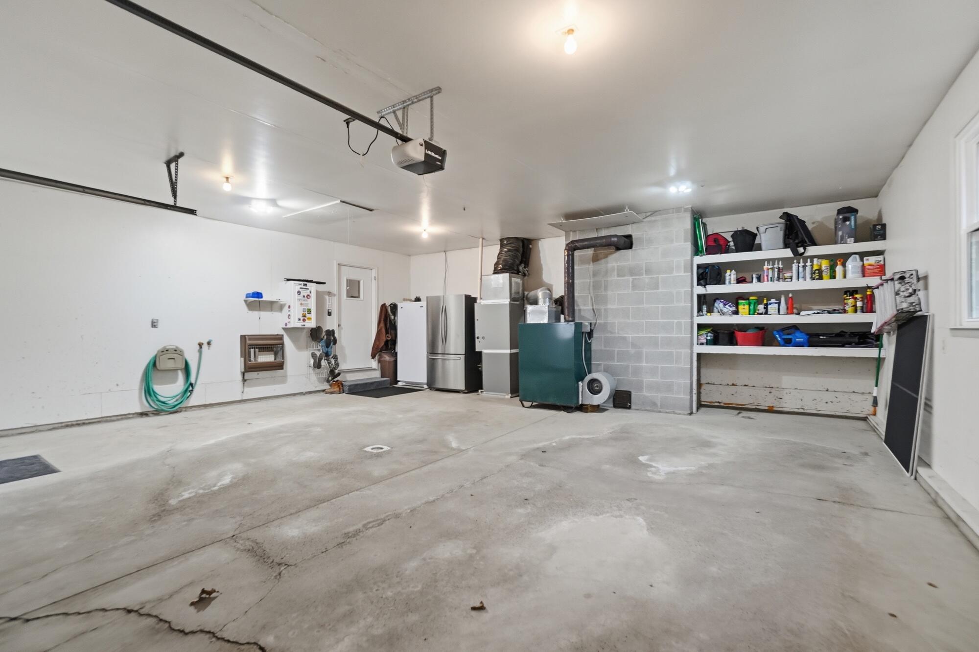 24702 Buckland Holden Road, Waynesfield, Ohio 45896