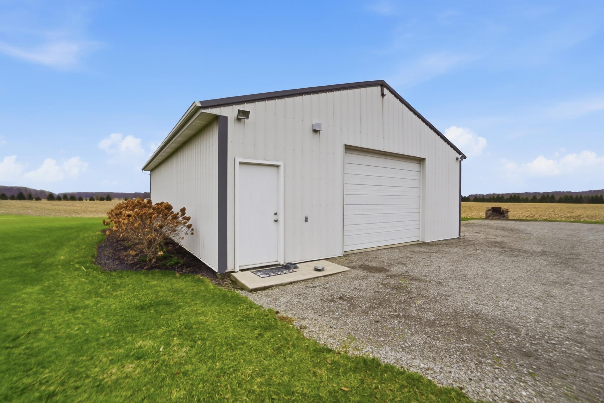 24702 Buckland Holden Road, Waynesfield, Ohio 45896