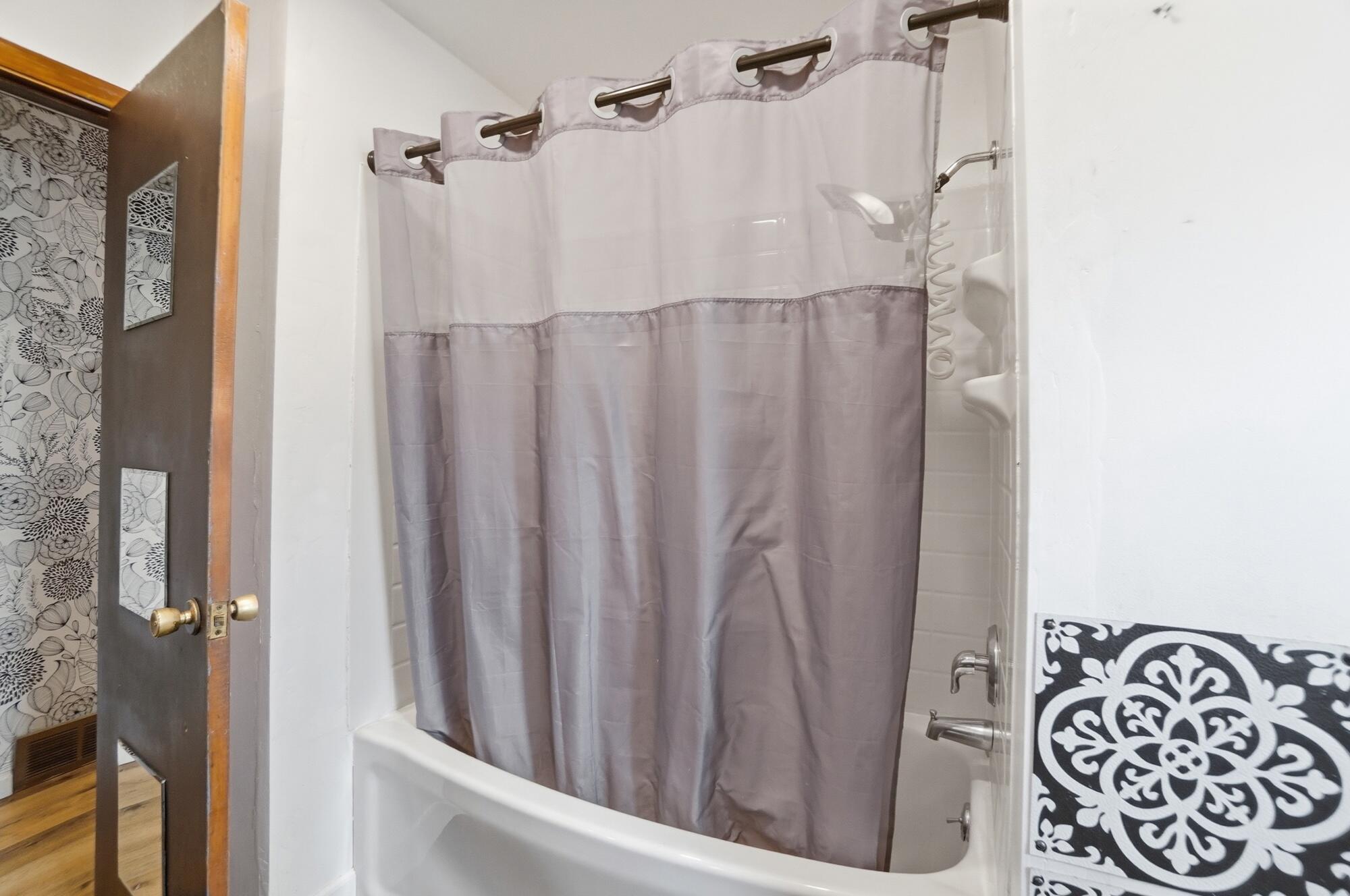 290 Ginghamsburg Road, Tipp City, Ohio 45371