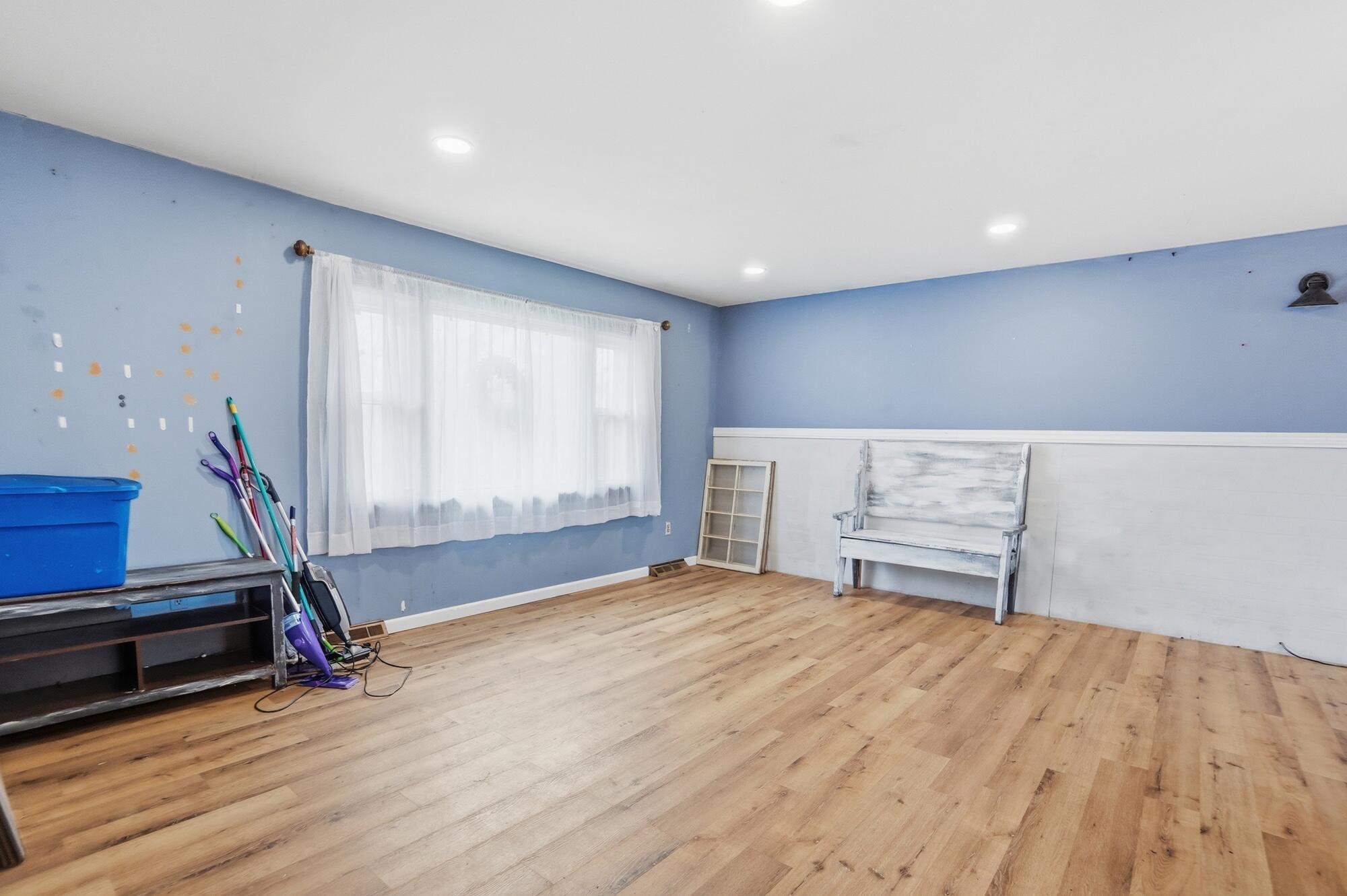 290 Ginghamsburg Road, Tipp City, Ohio 45371