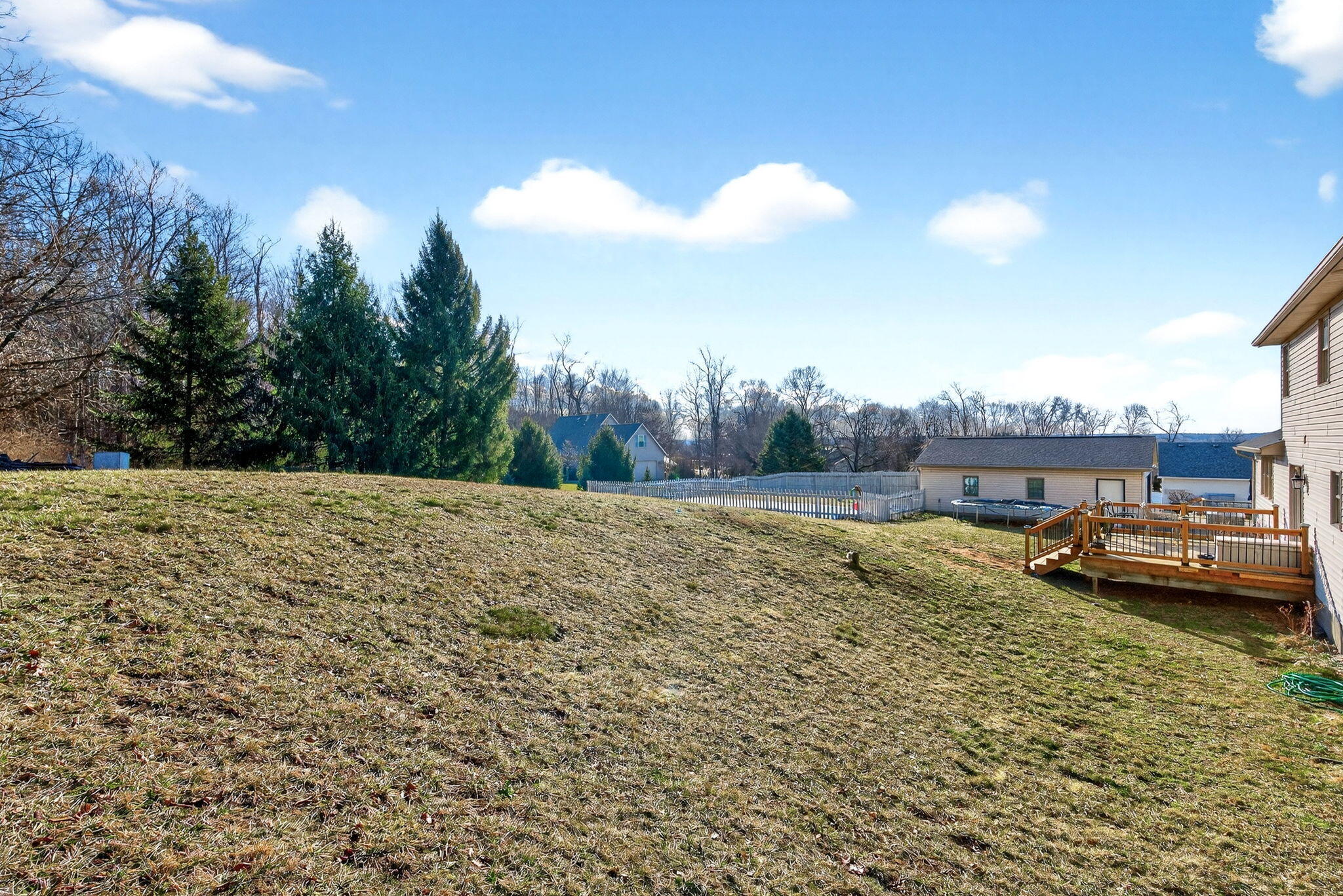 335 Willow Road, Springfield, Ohio 45502