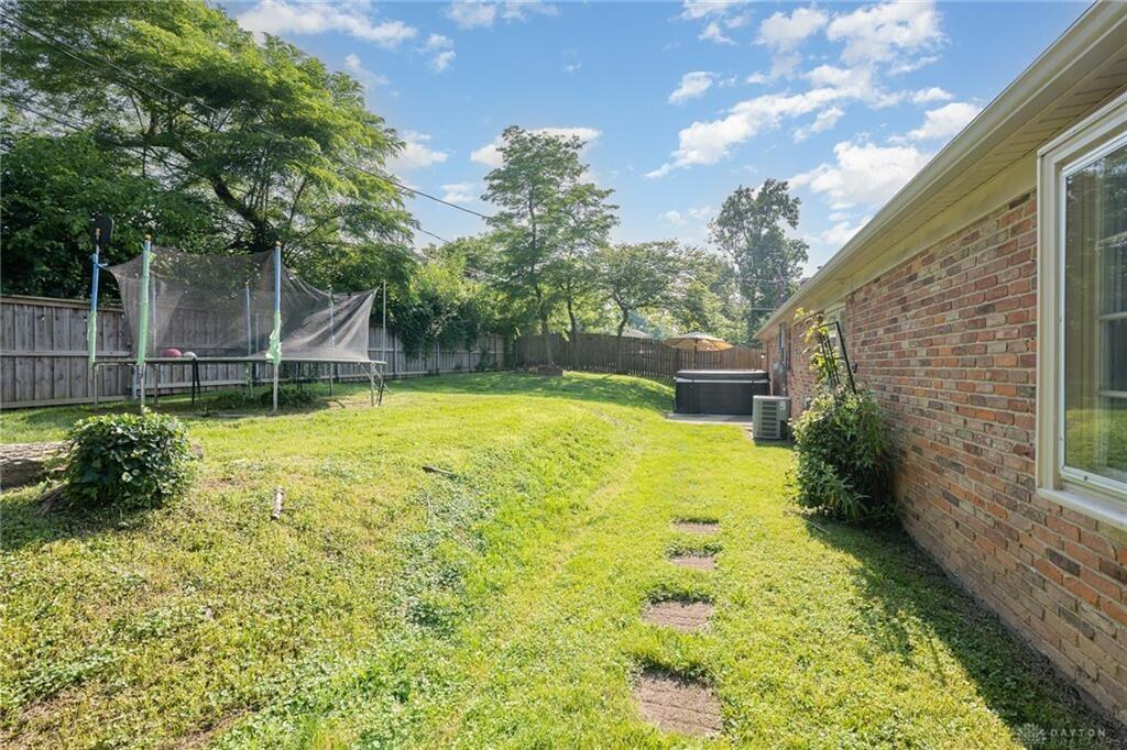 246 Crest Hill Avenue, Vandalia, Ohio 45377