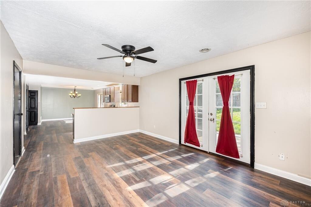 246 Crest Hill Avenue, Vandalia, Ohio 45377