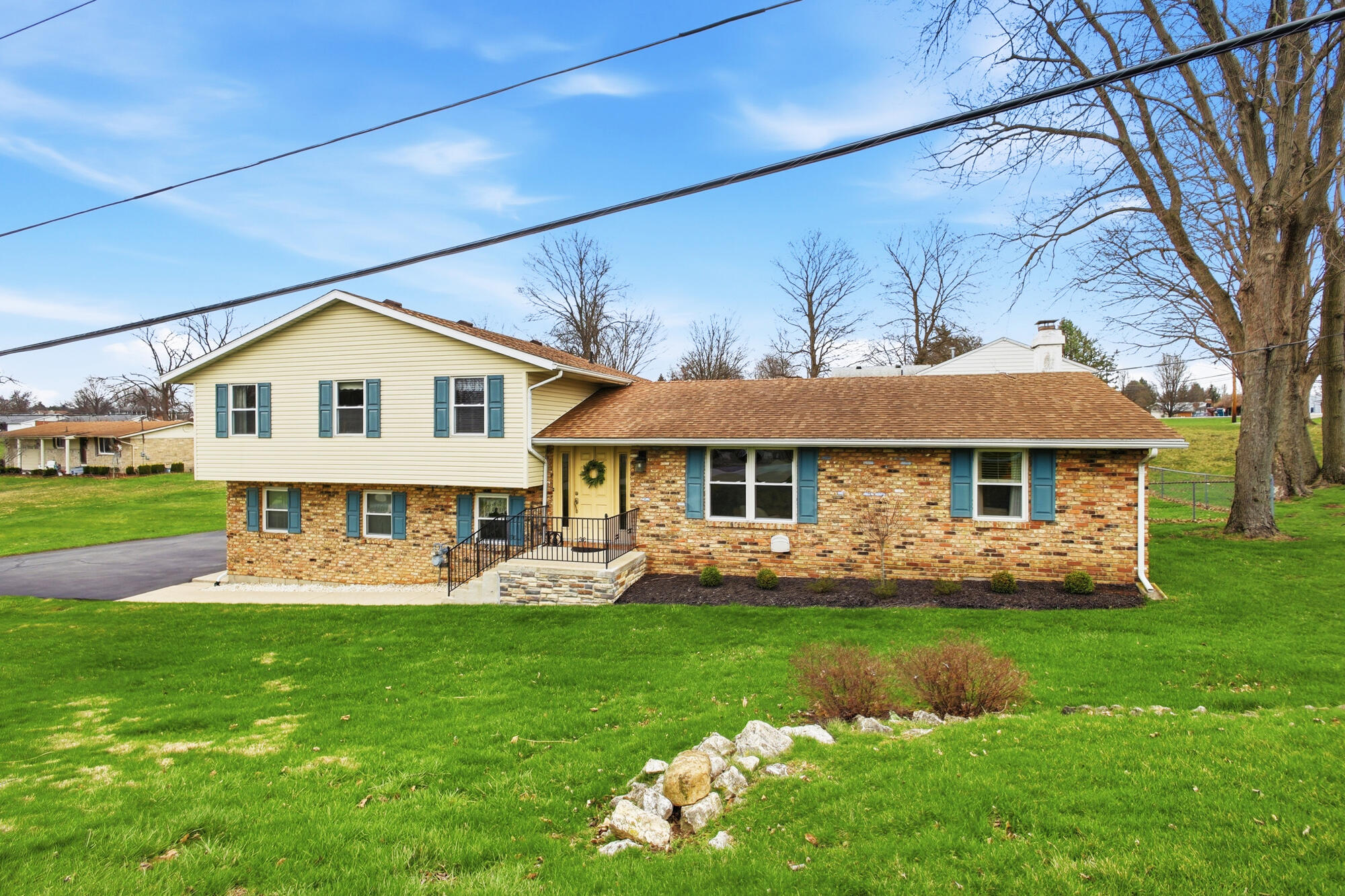 2224 Cheviot Hills Drive, Springfield, Ohio 45505