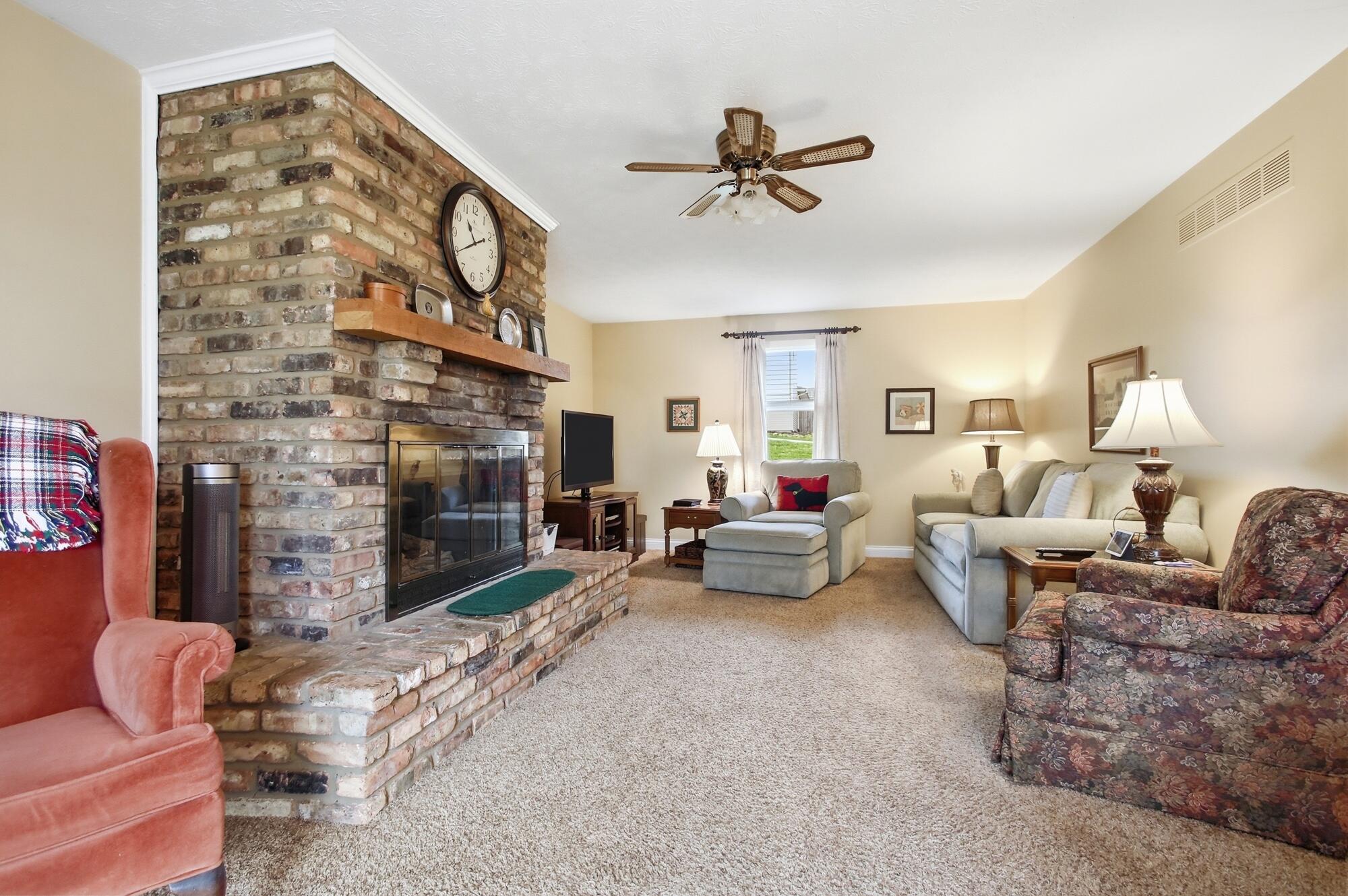 2224 Cheviot Hills Drive, Springfield, Ohio 45505